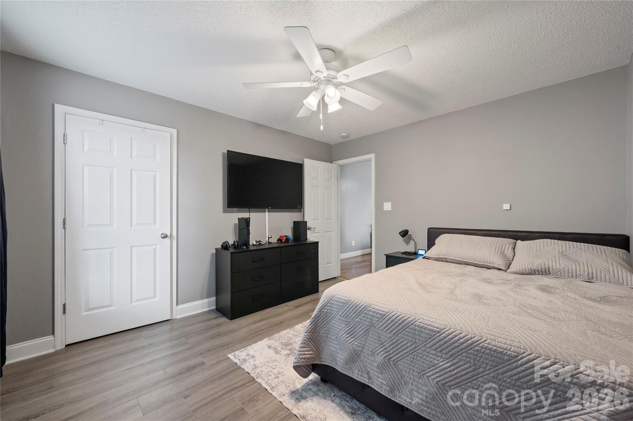 3933 Rocky Brook Place Property Photo 14