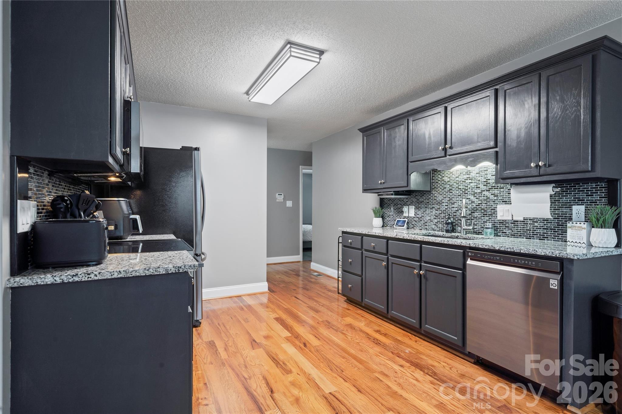 3933 Rocky Brook Place Property Photo 24