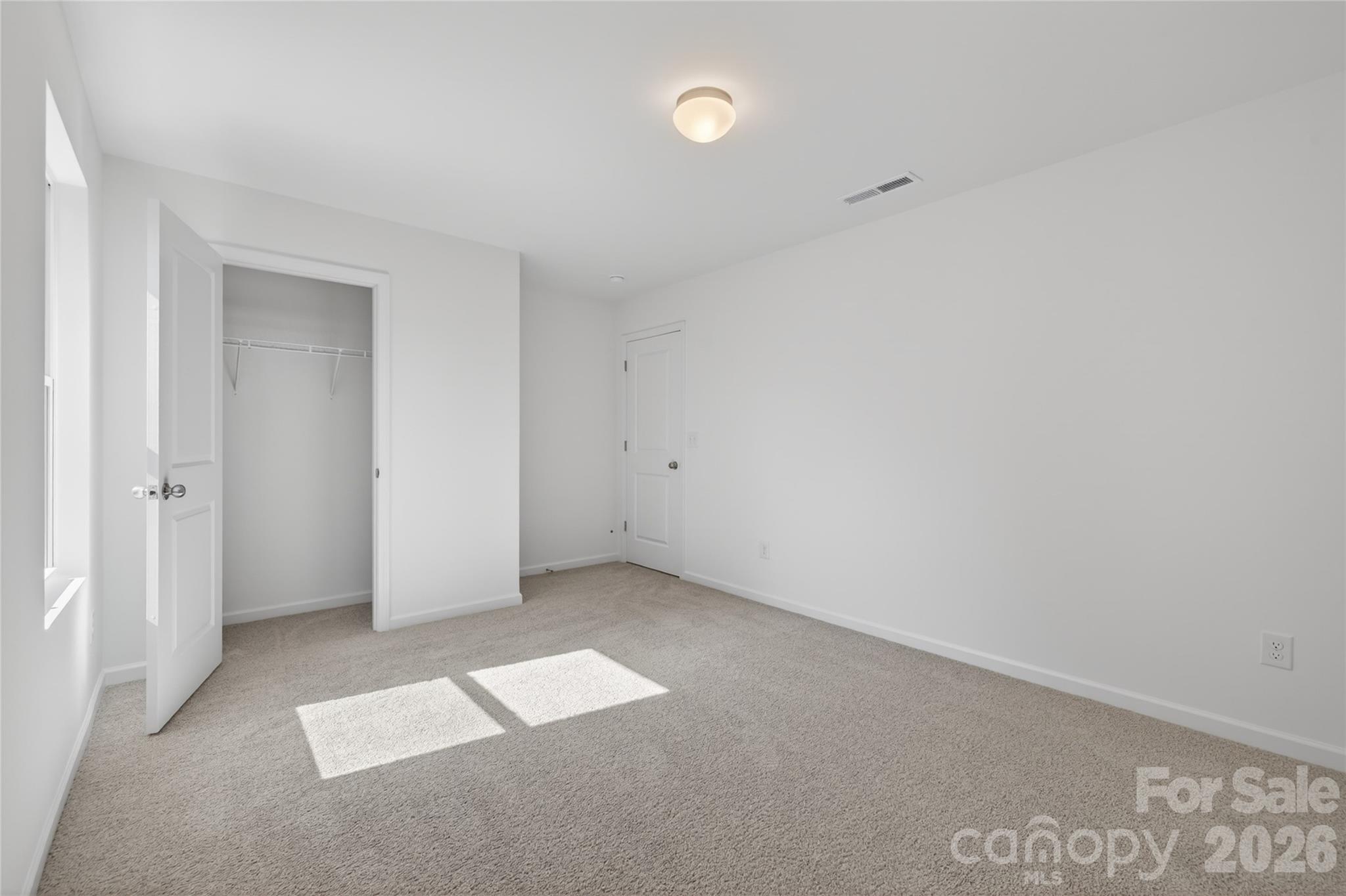 128 Pembroke Way 19 Property Photo 24
