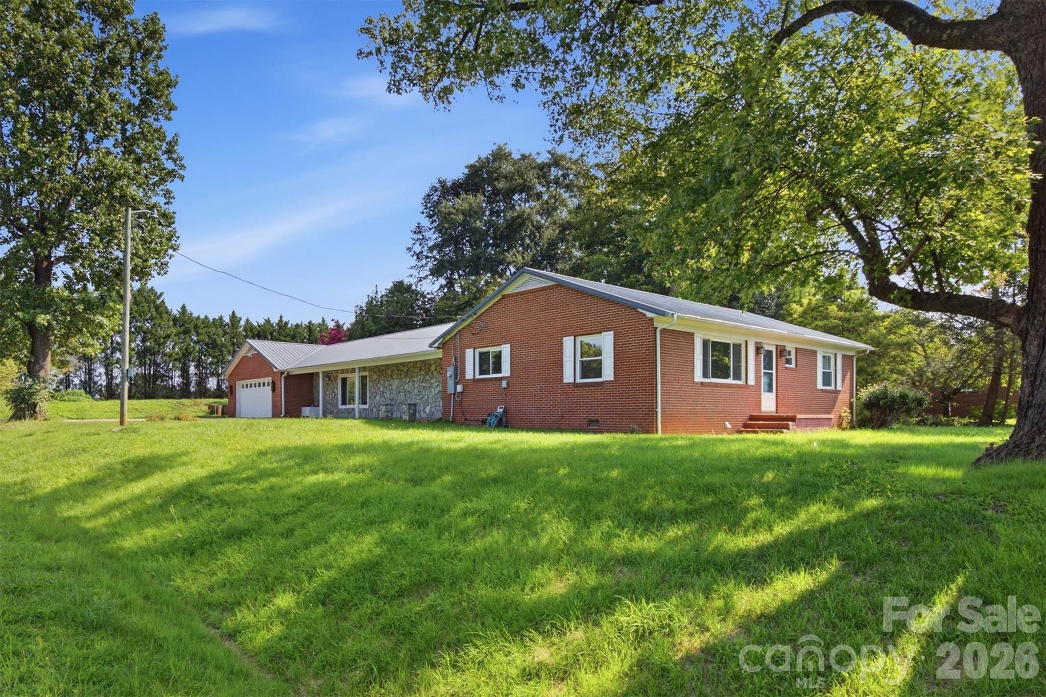 5136 Sherrill Drive Property Photo 14