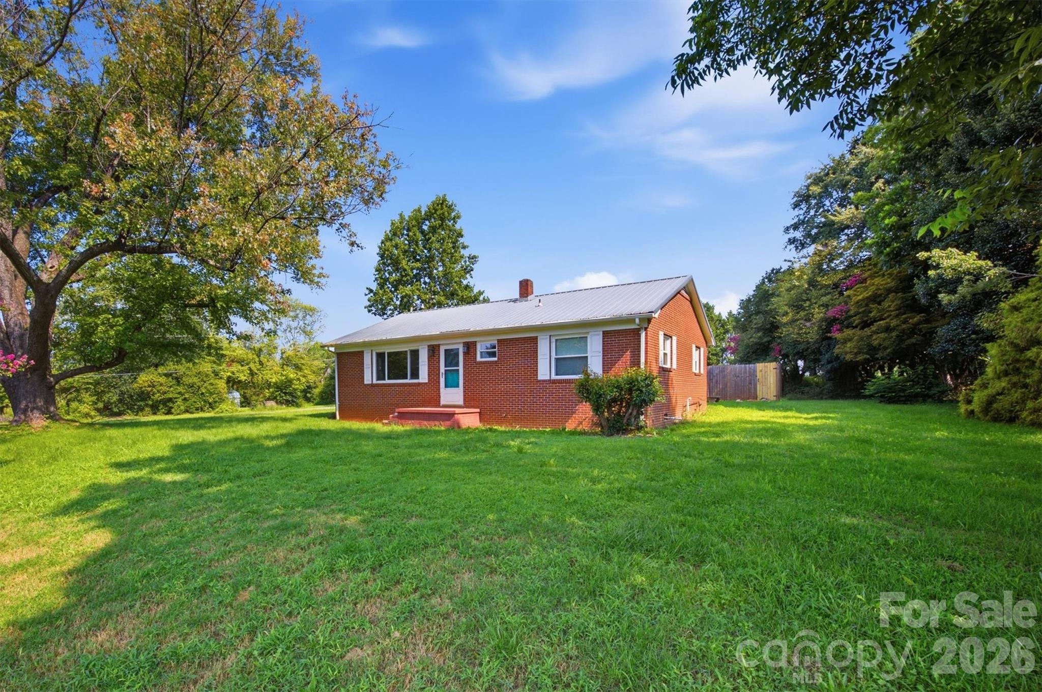5136 Sherrill Drive Property Photo 15