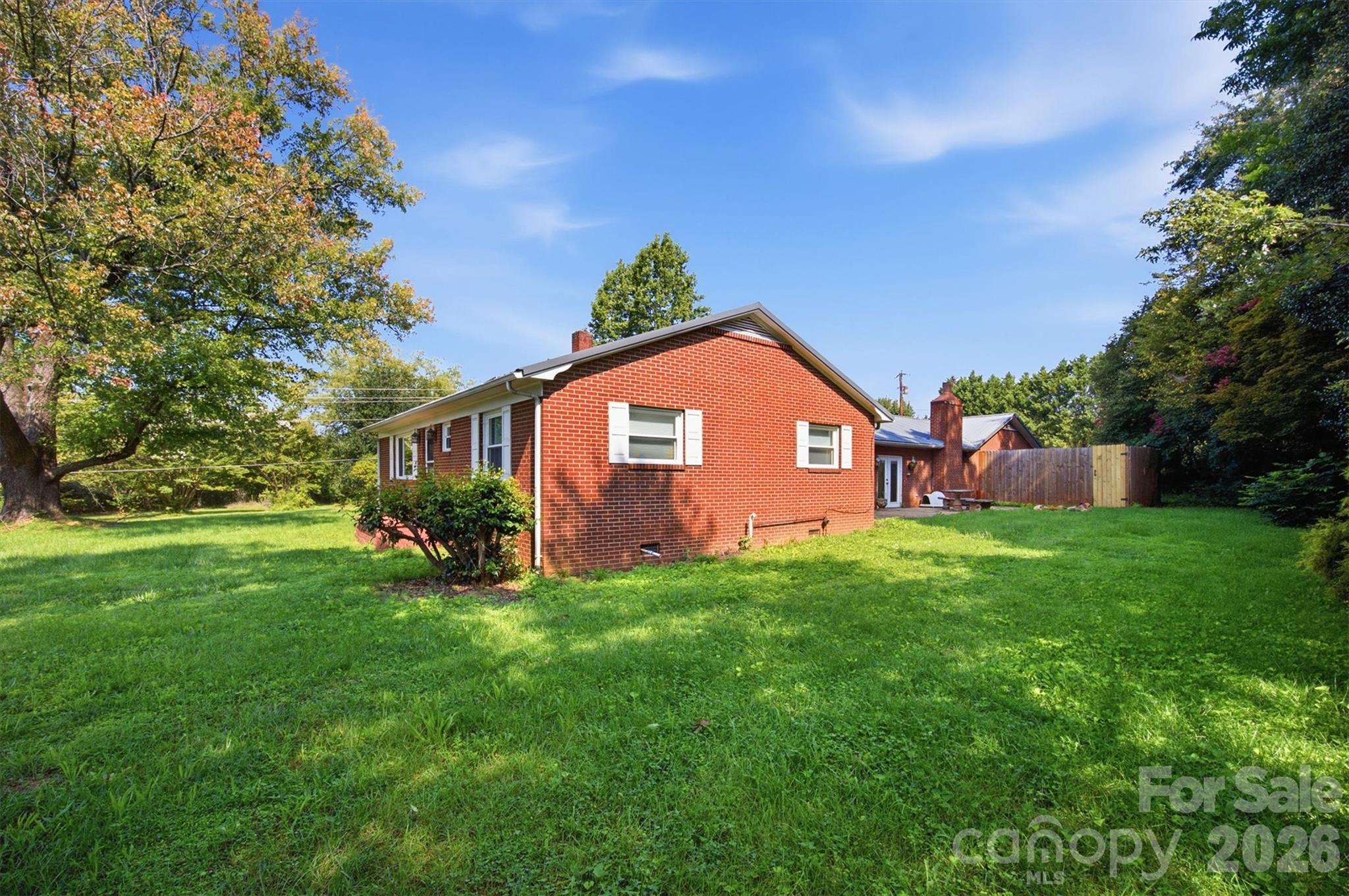 5136 Sherrill Drive Property Photo 16
