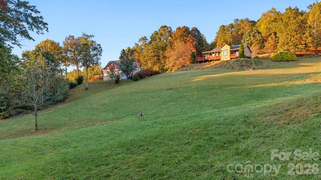 431 Tahlfield Road Property Photo 8