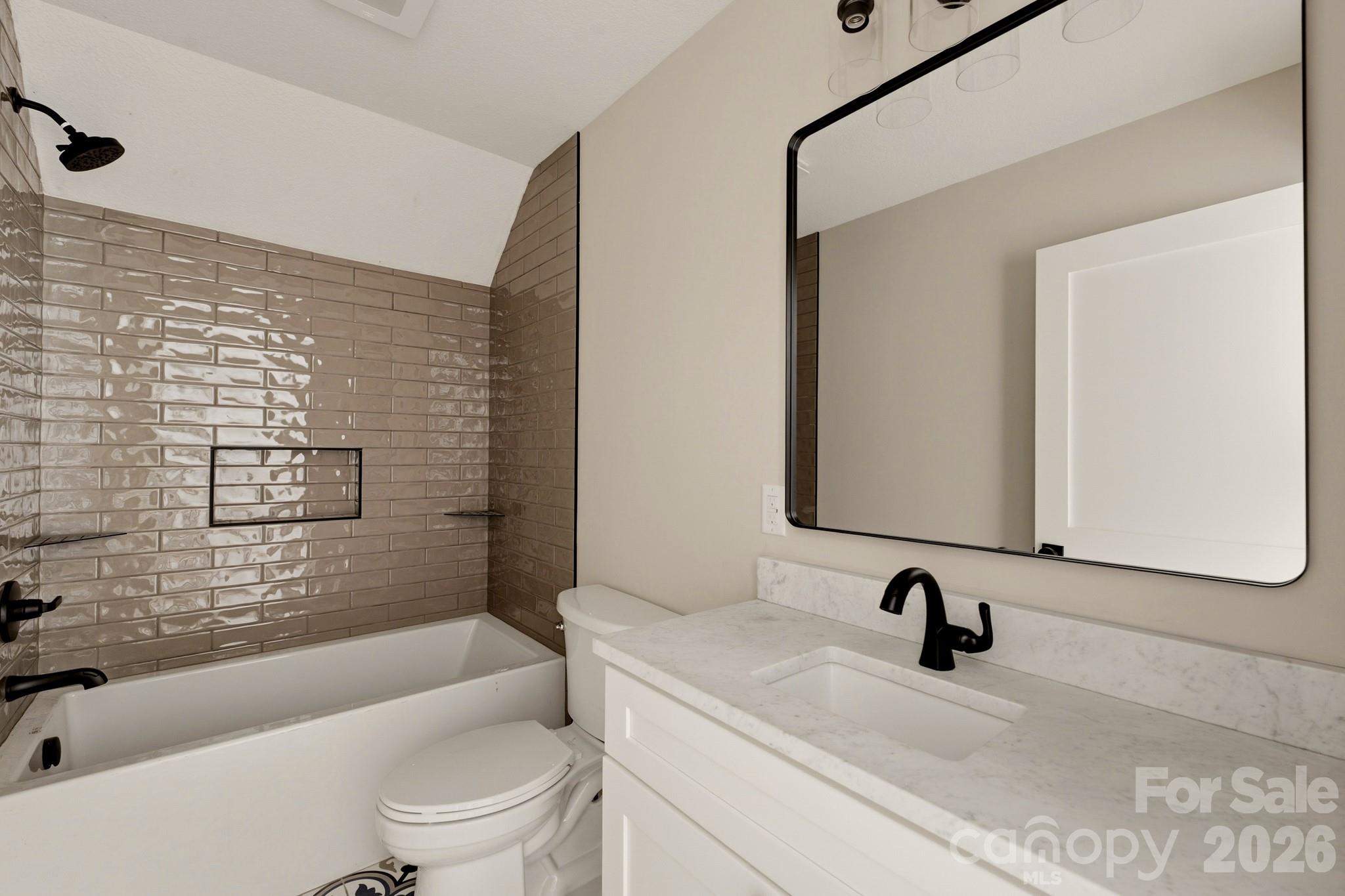 431 Tahlfield Road Property Photo 26