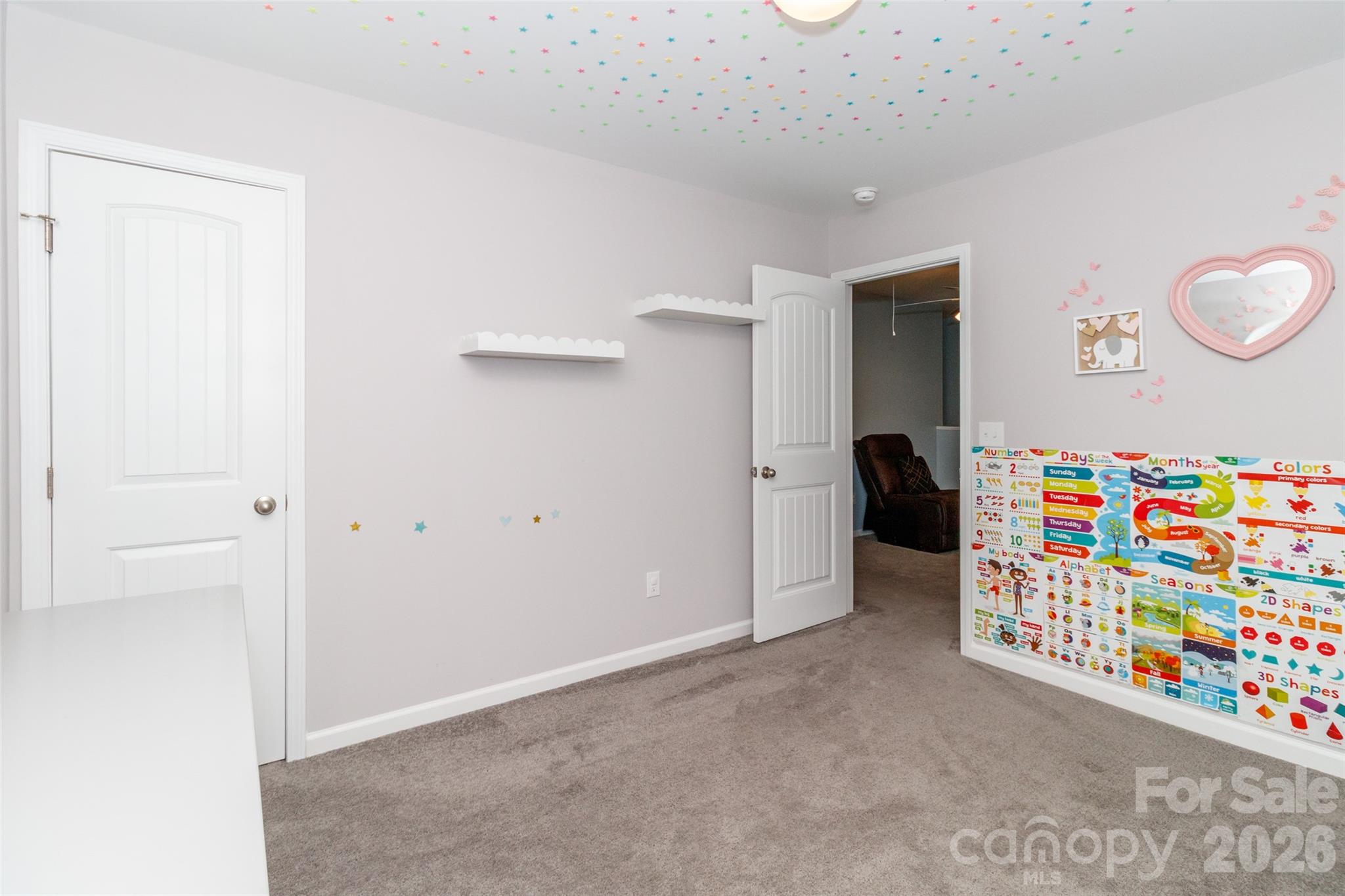 900 Providence Road 10 Property Photo 25