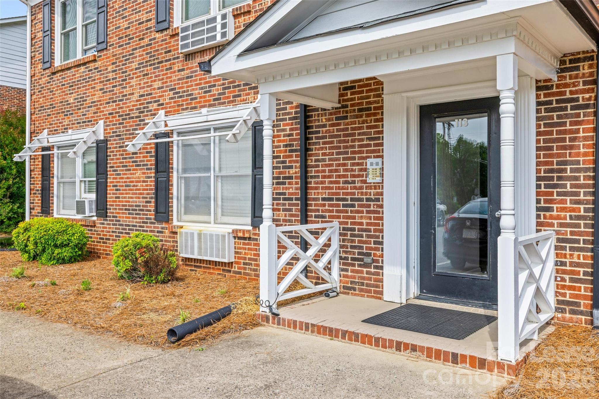 113 Stroupe Road E Property Photo 2
