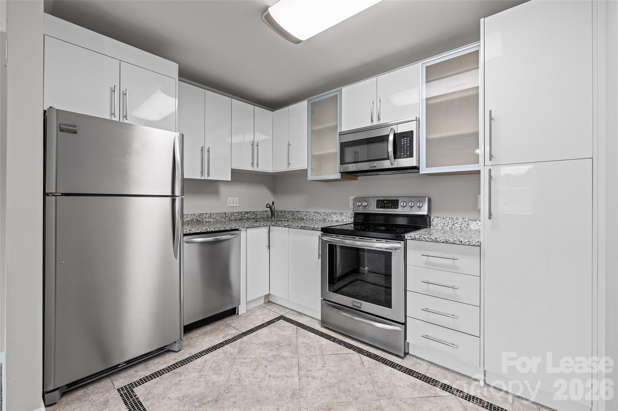 113 Stroupe Road E Property Photo 11