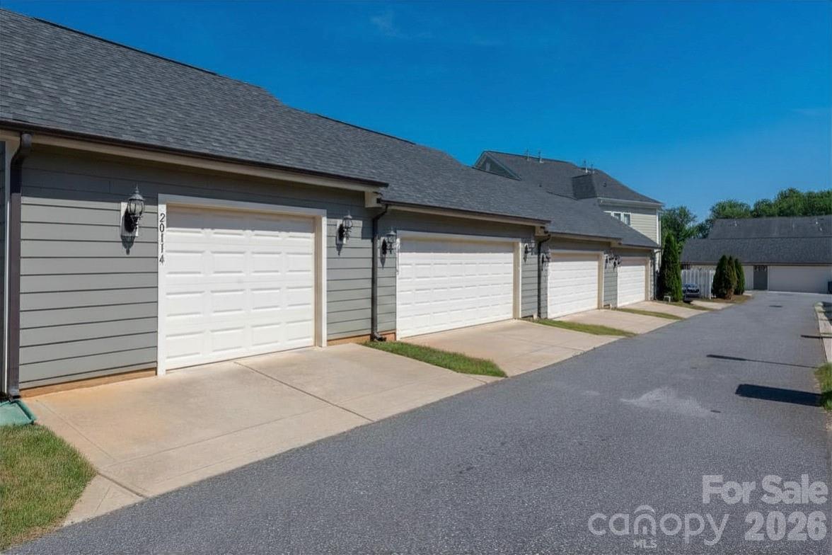 20114 Lamp Lighters Way Property Photo 26