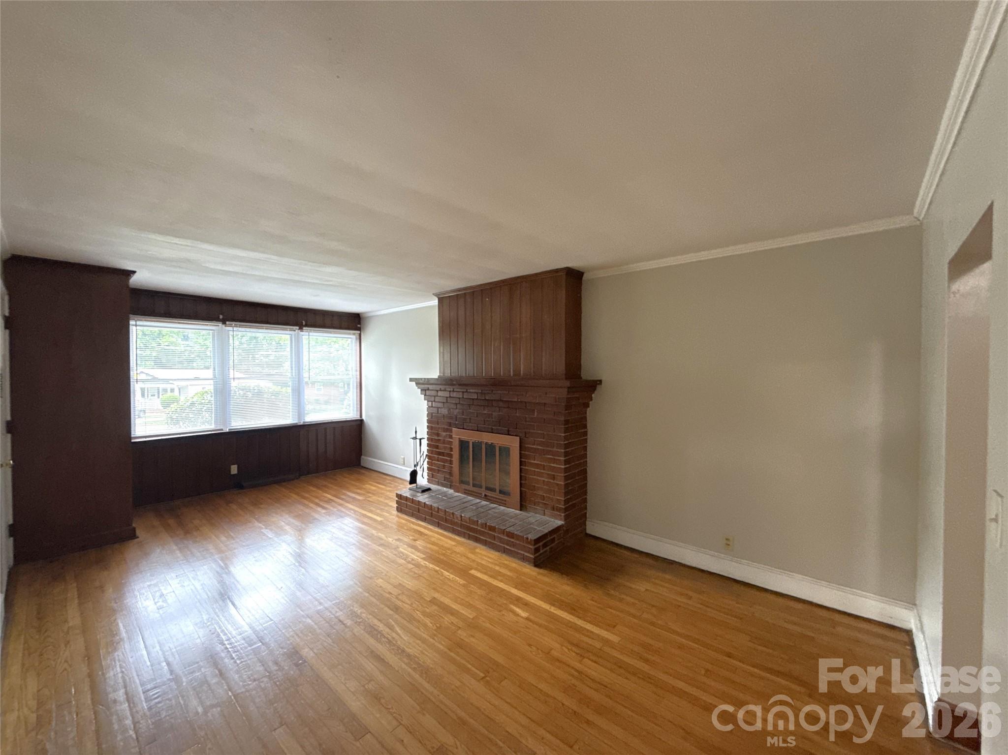 2000 Weststone Drive Property Photo 2