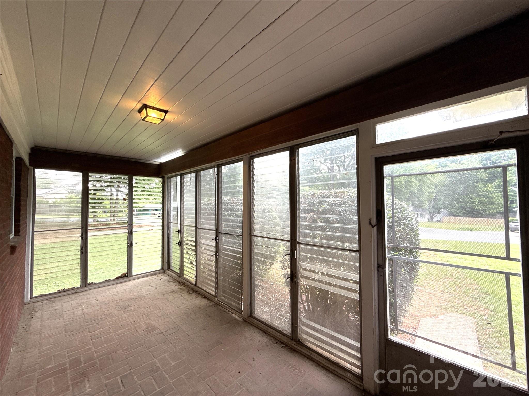 2000 Weststone Drive Property Photo 12