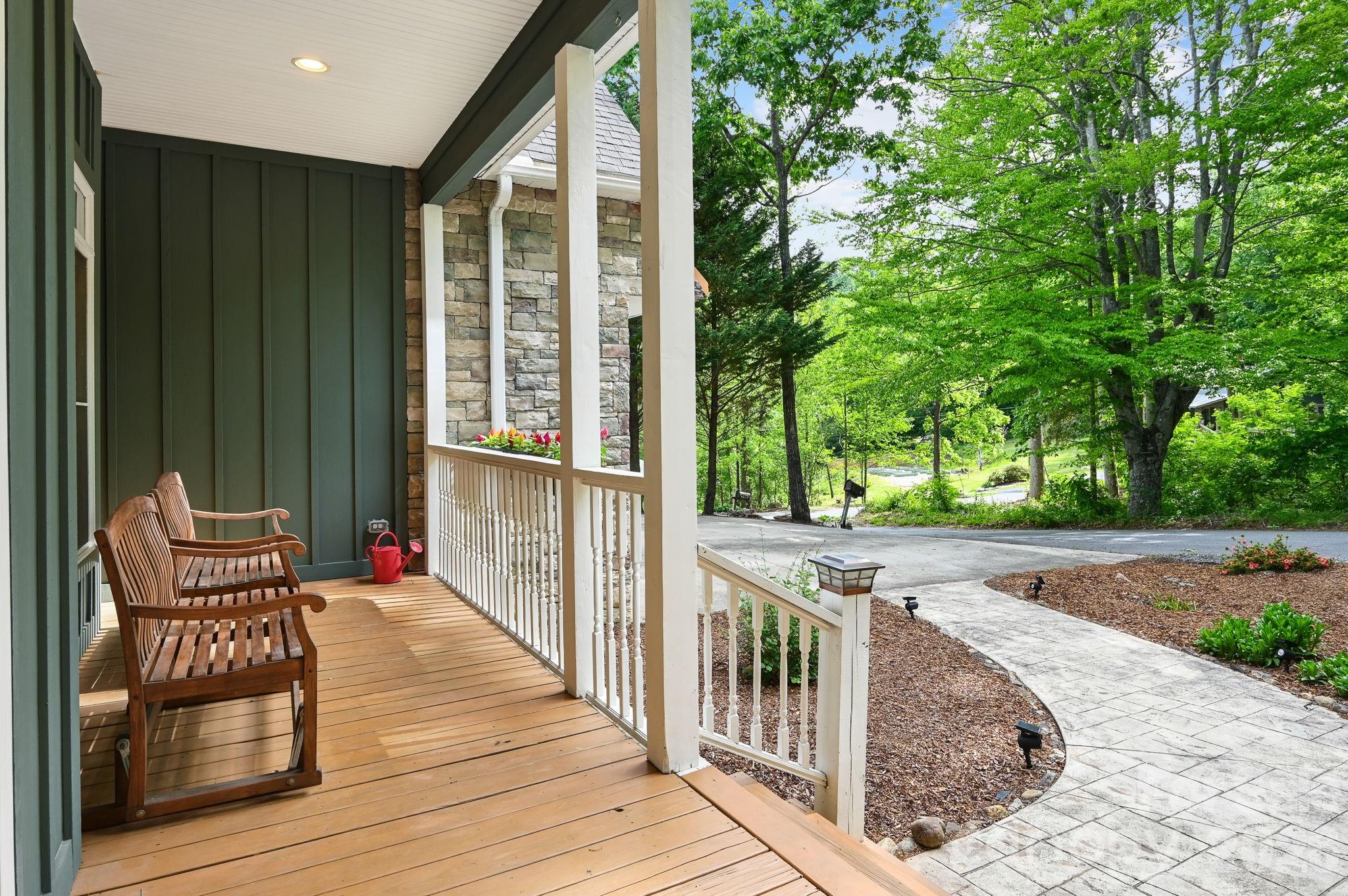 314 Woodland Drive Property Photo 3