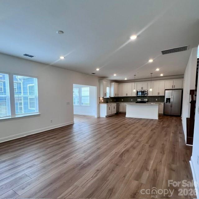 707 Cranberry Way Property Photo 3