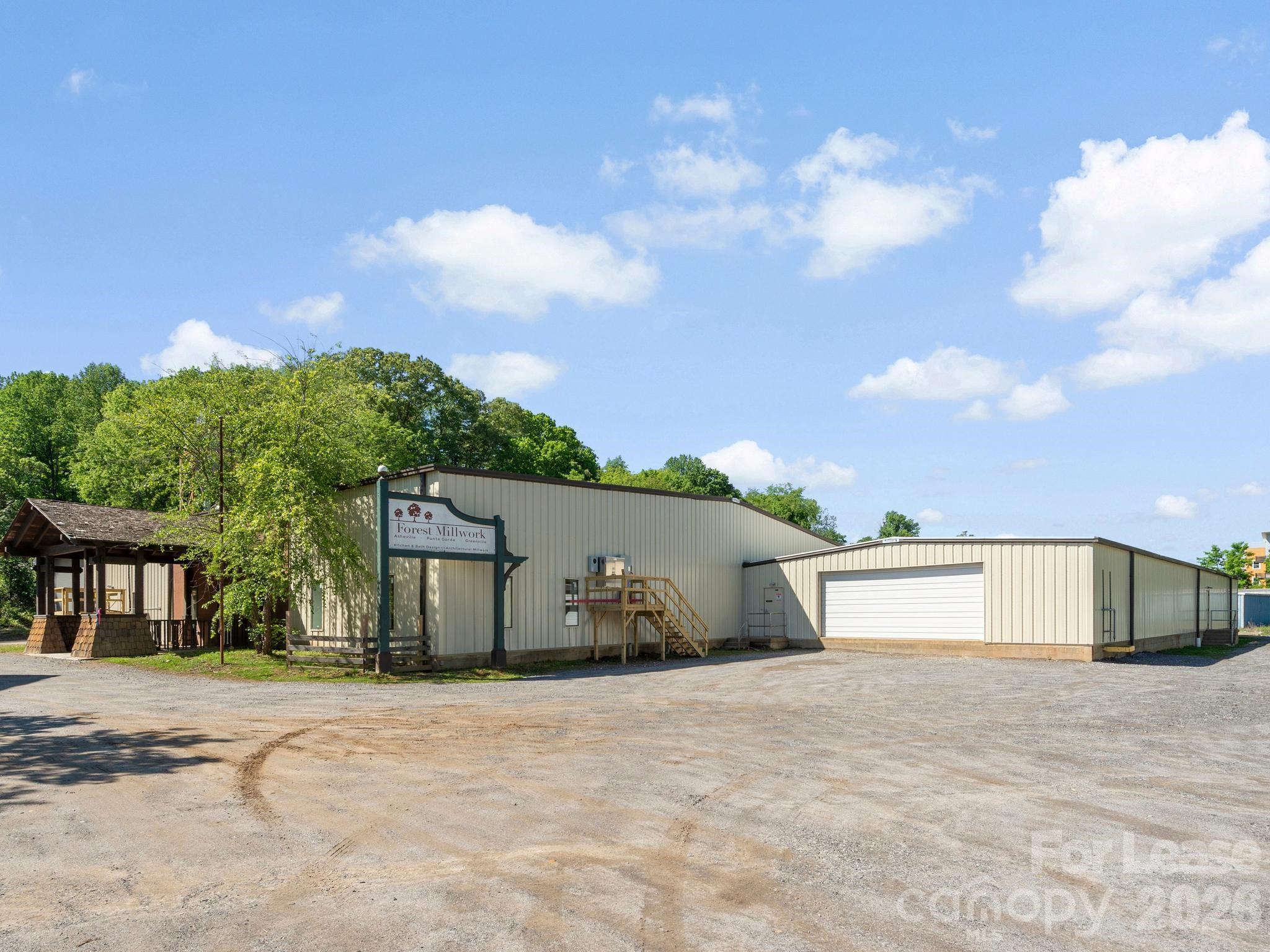 93 Thompson Street B Property Photo 1