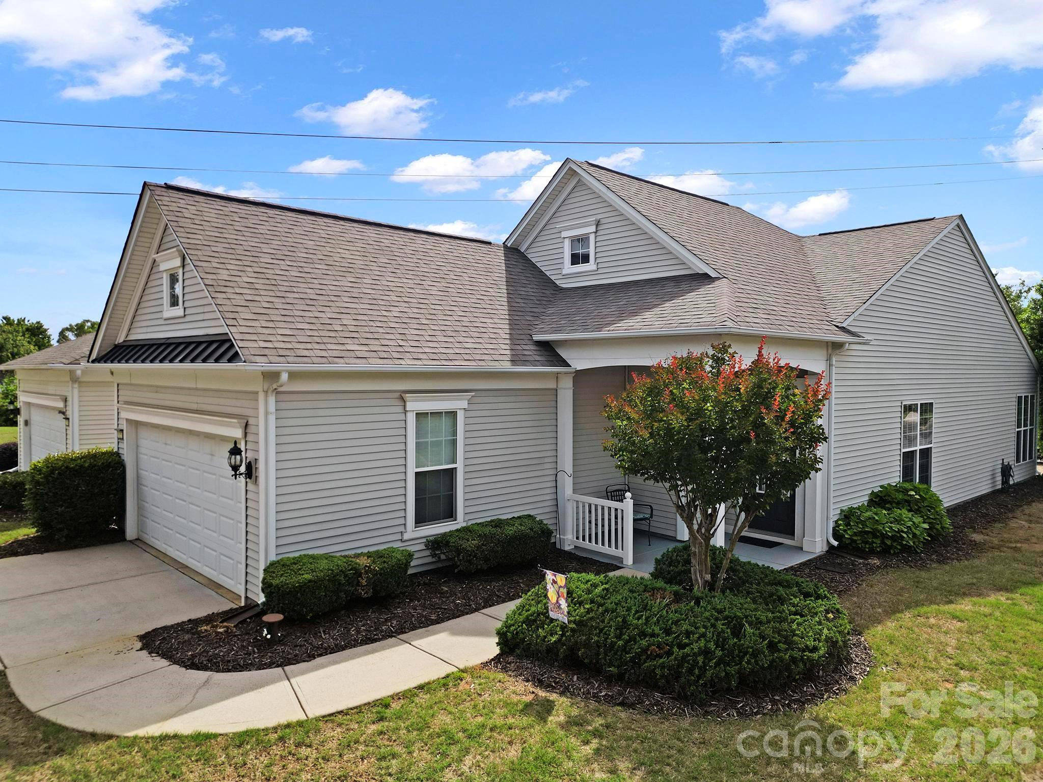 16353 Raven Crest Drive Property Photo 1