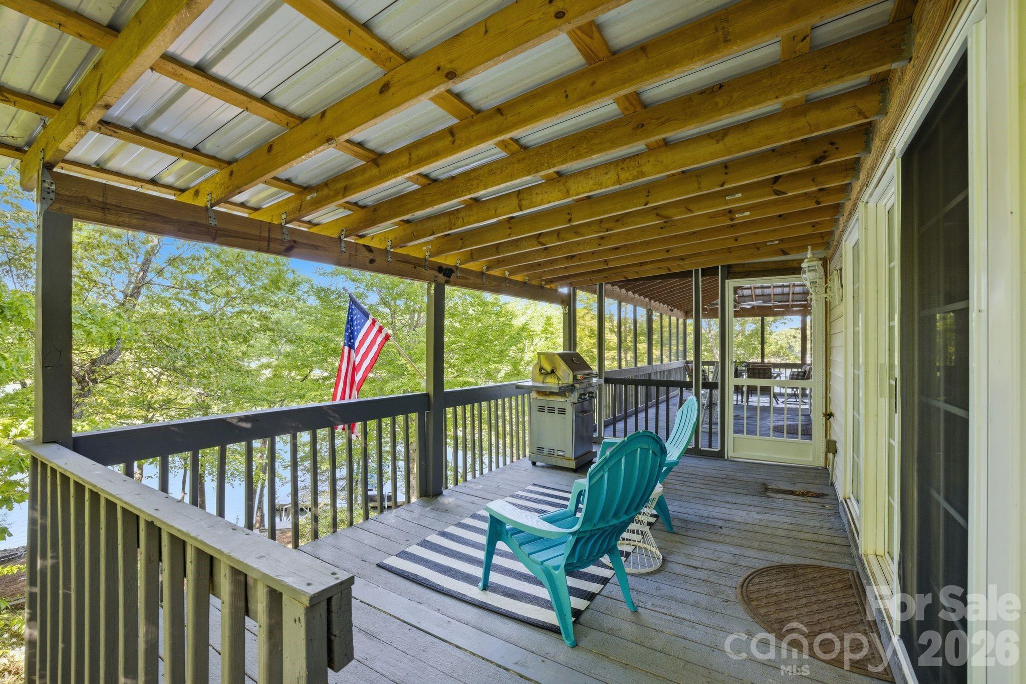 424 Mountain Harbor Drive Property Photo 10