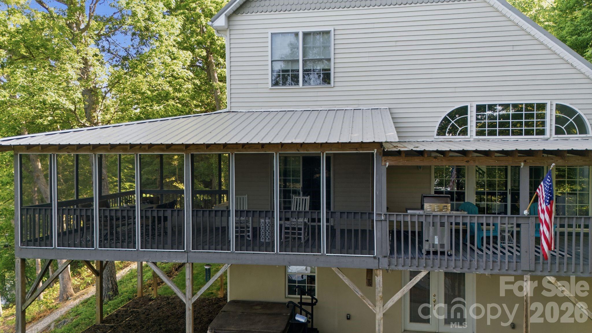 424 Mountain Harbor Drive Property Photo 11