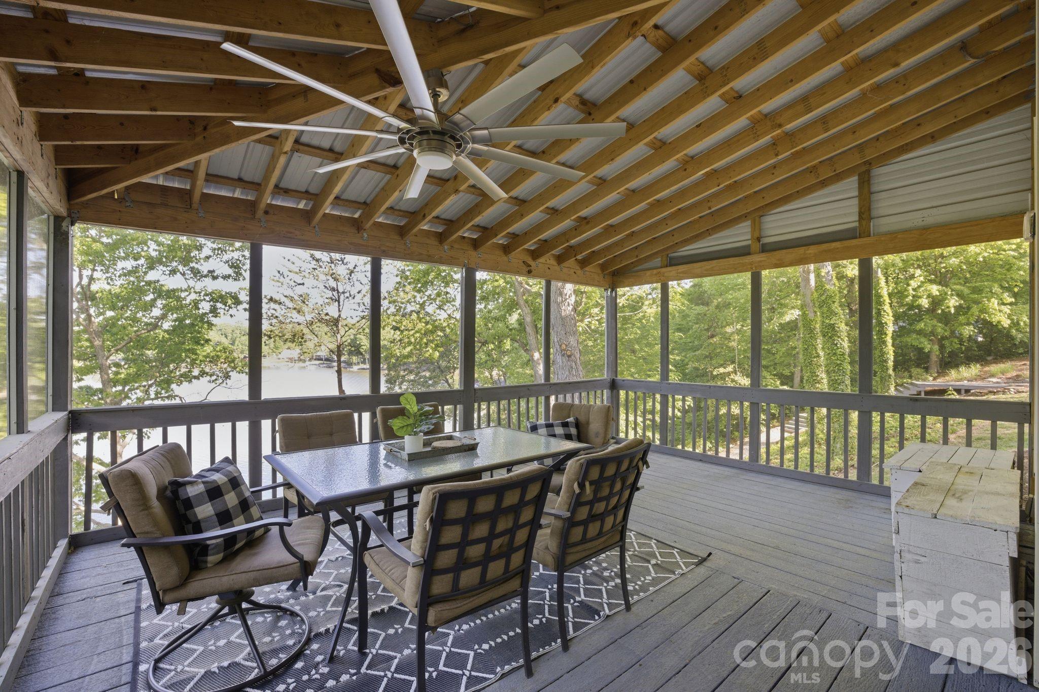 424 Mountain Harbor Drive Property Photo 19