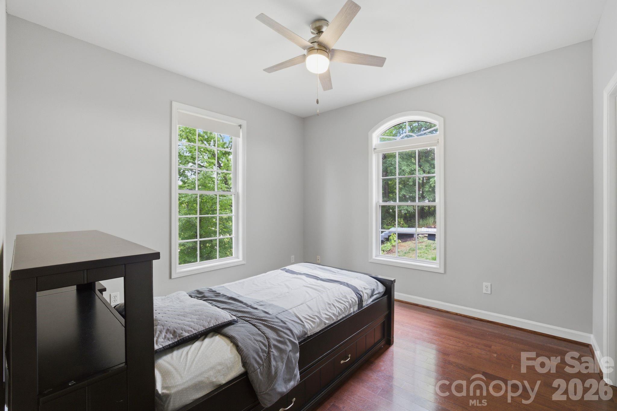 424 Mountain Harbor Drive Property Photo 25
