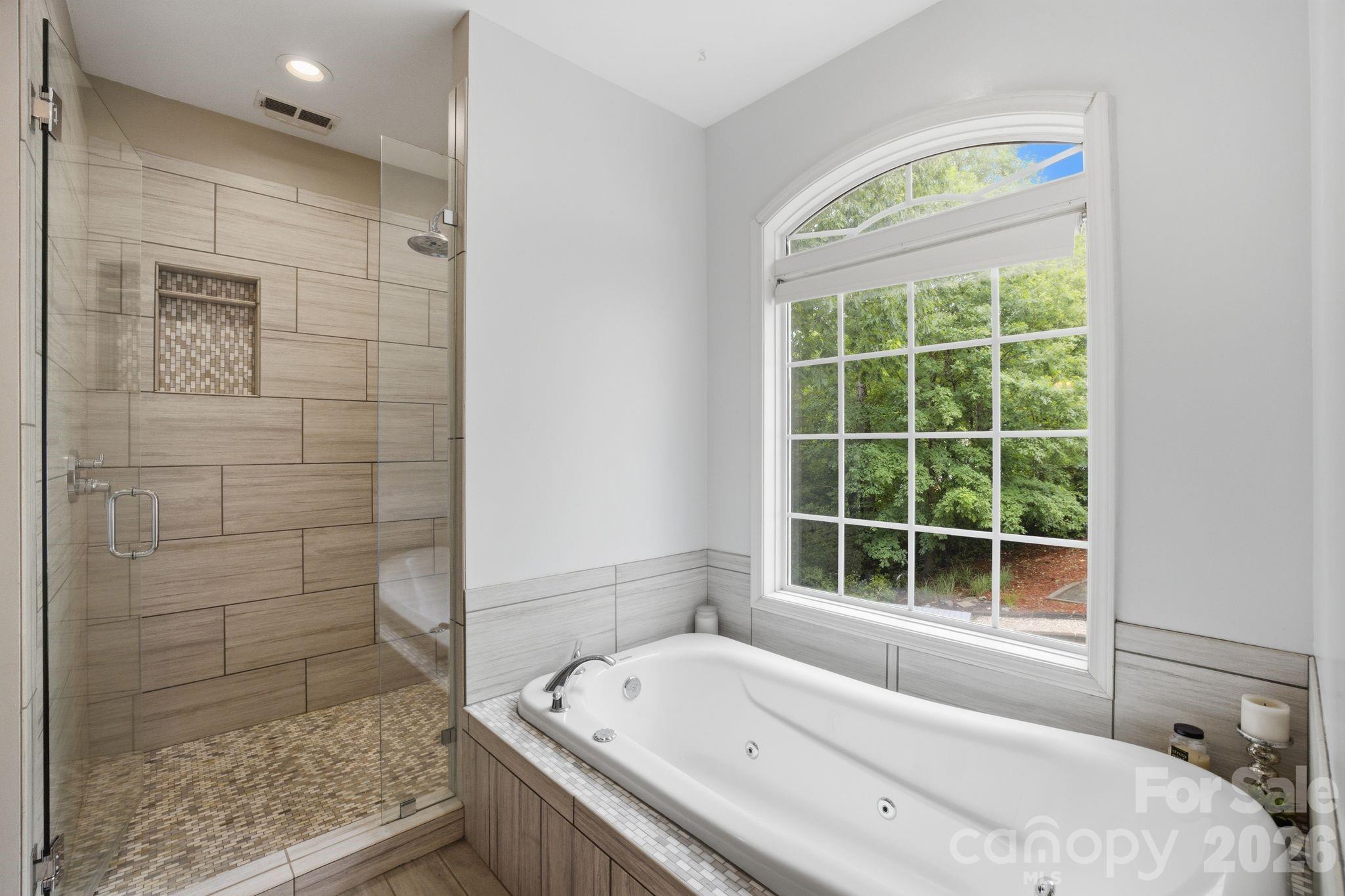 424 Mountain Harbor Drive Property Photo 30