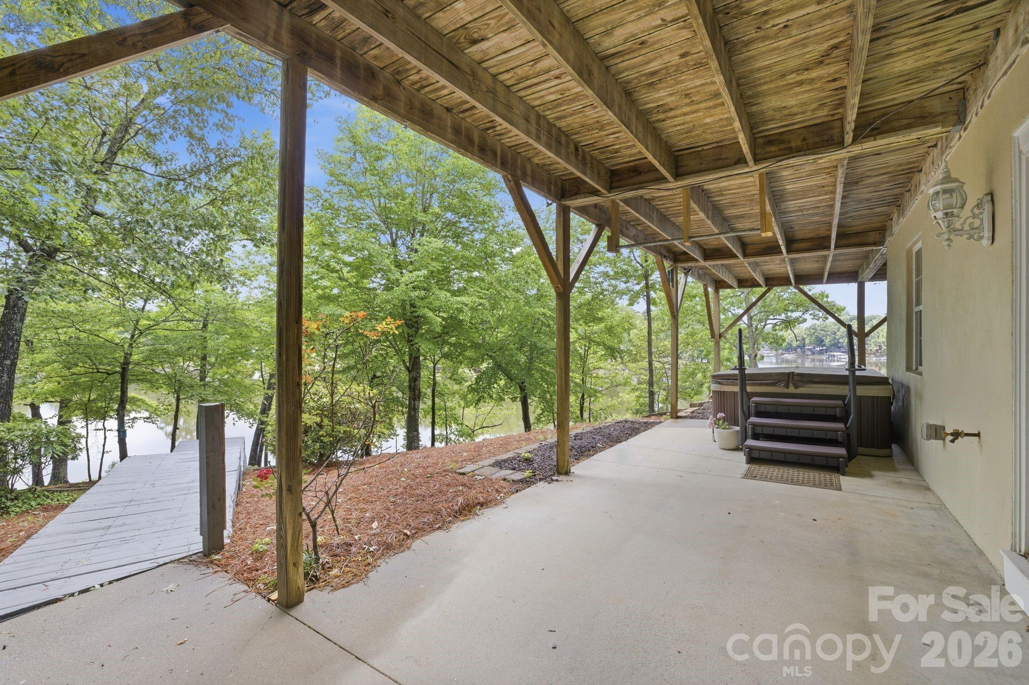 424 Mountain Harbor Drive Property Photo 34