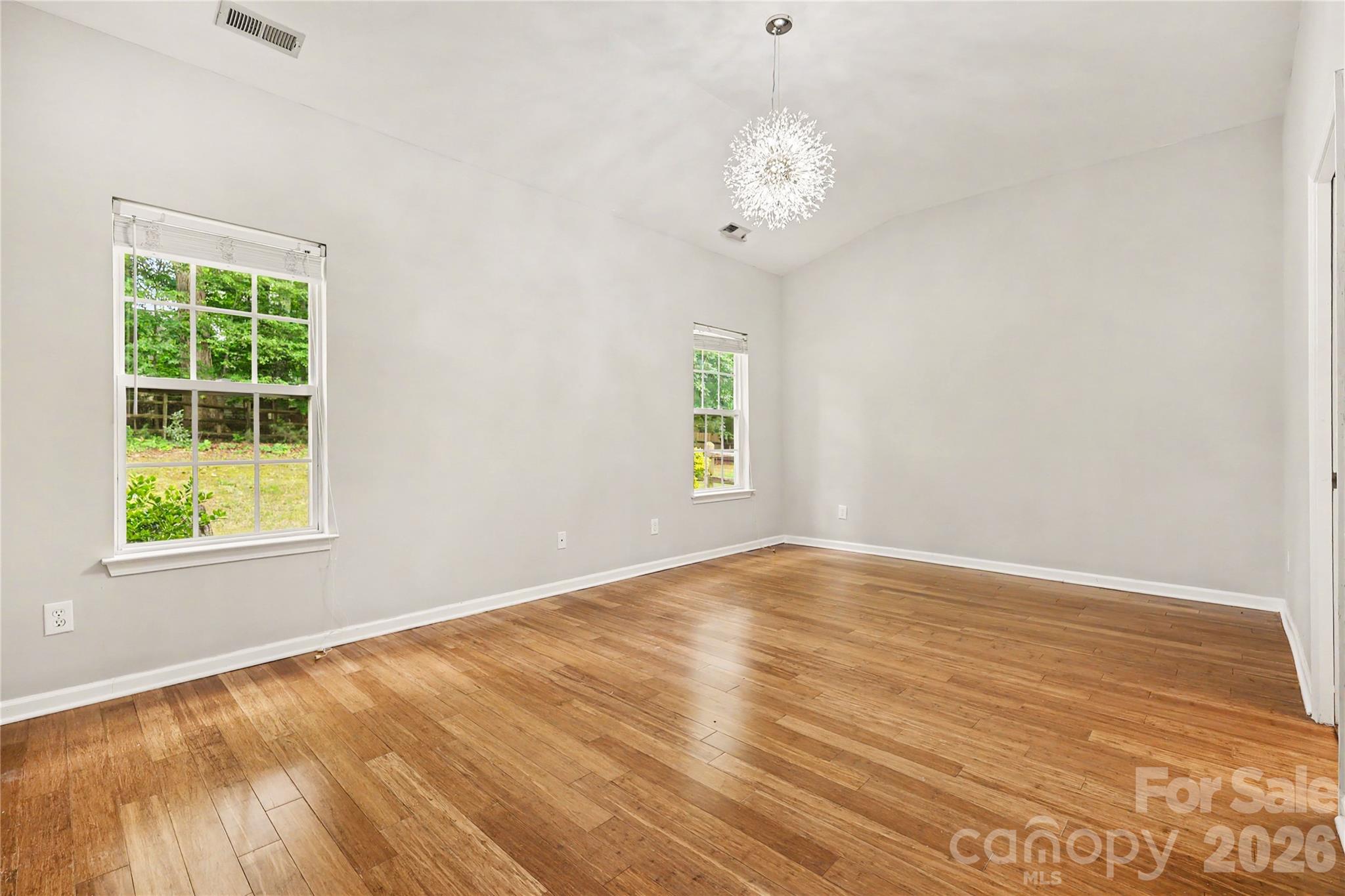 10312 Fairbourne Court Property Photo 13