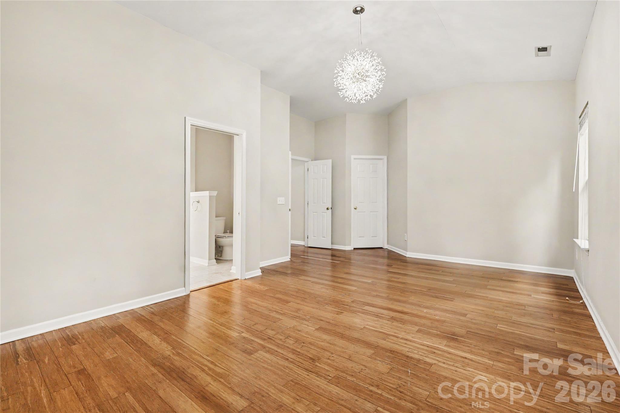 10312 Fairbourne Court Property Photo 14