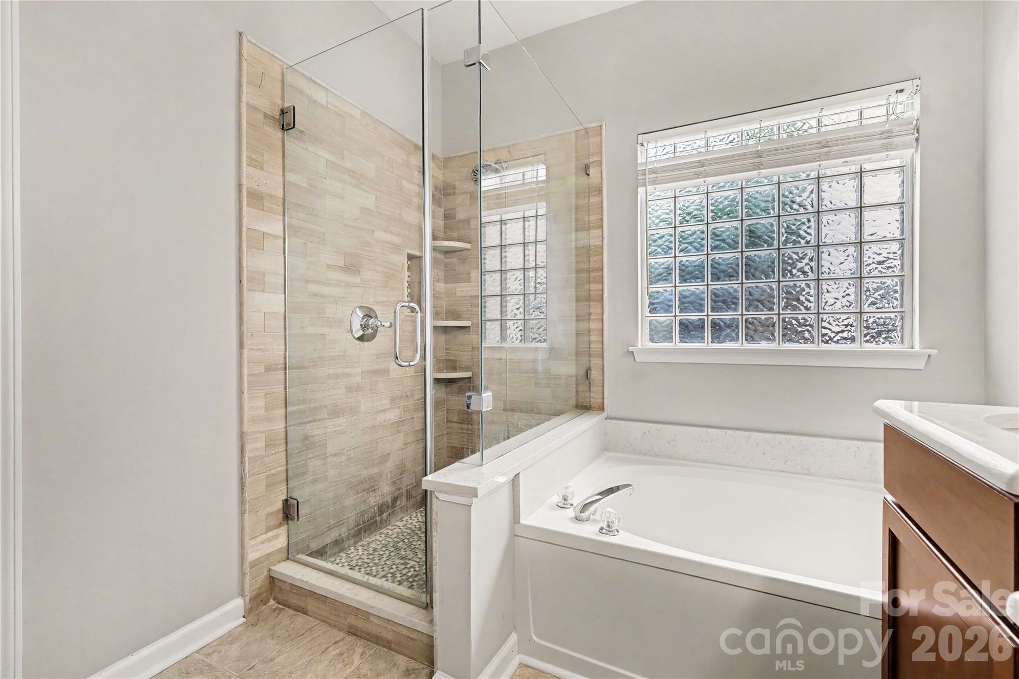 10312 Fairbourne Court Property Photo 16