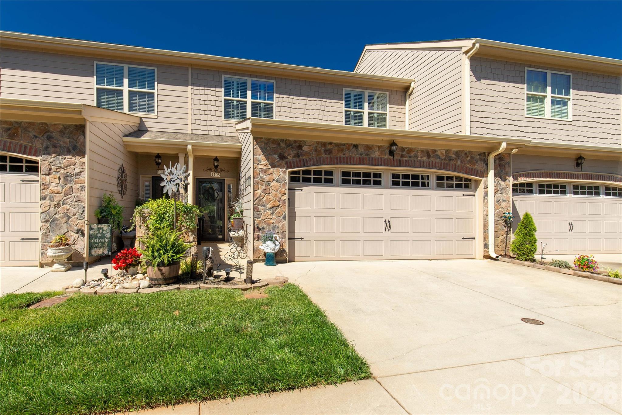 1108 Stuarts Landing Drive Property Photo 1
