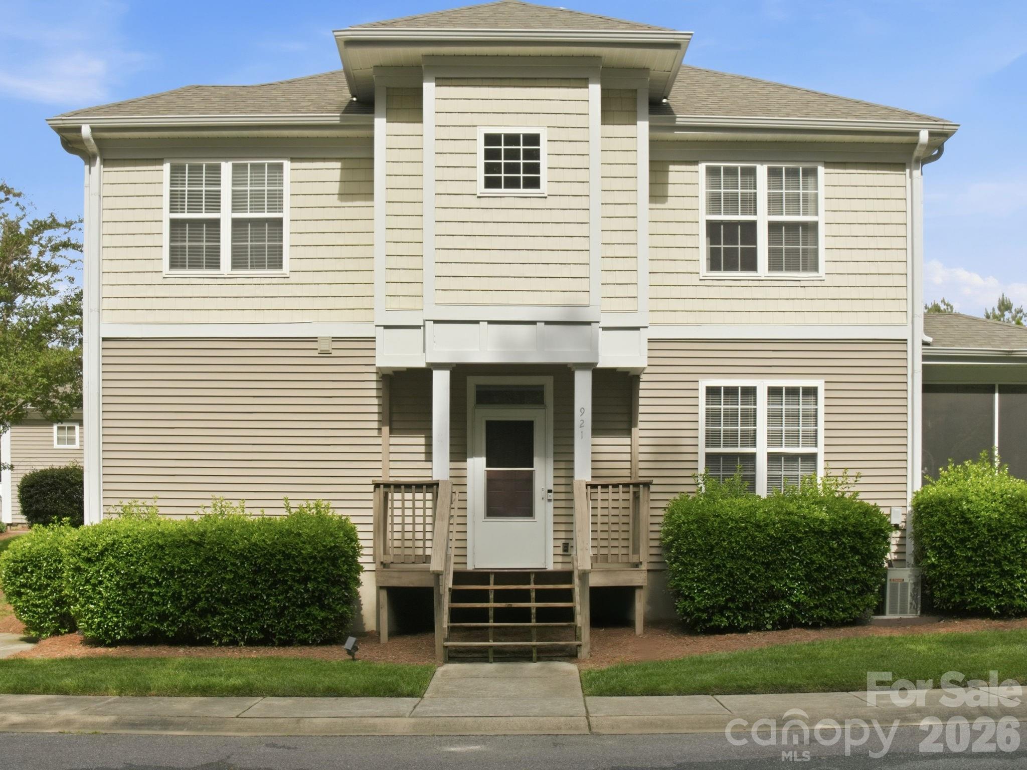 921 Ashworth Drive Property Photo 1