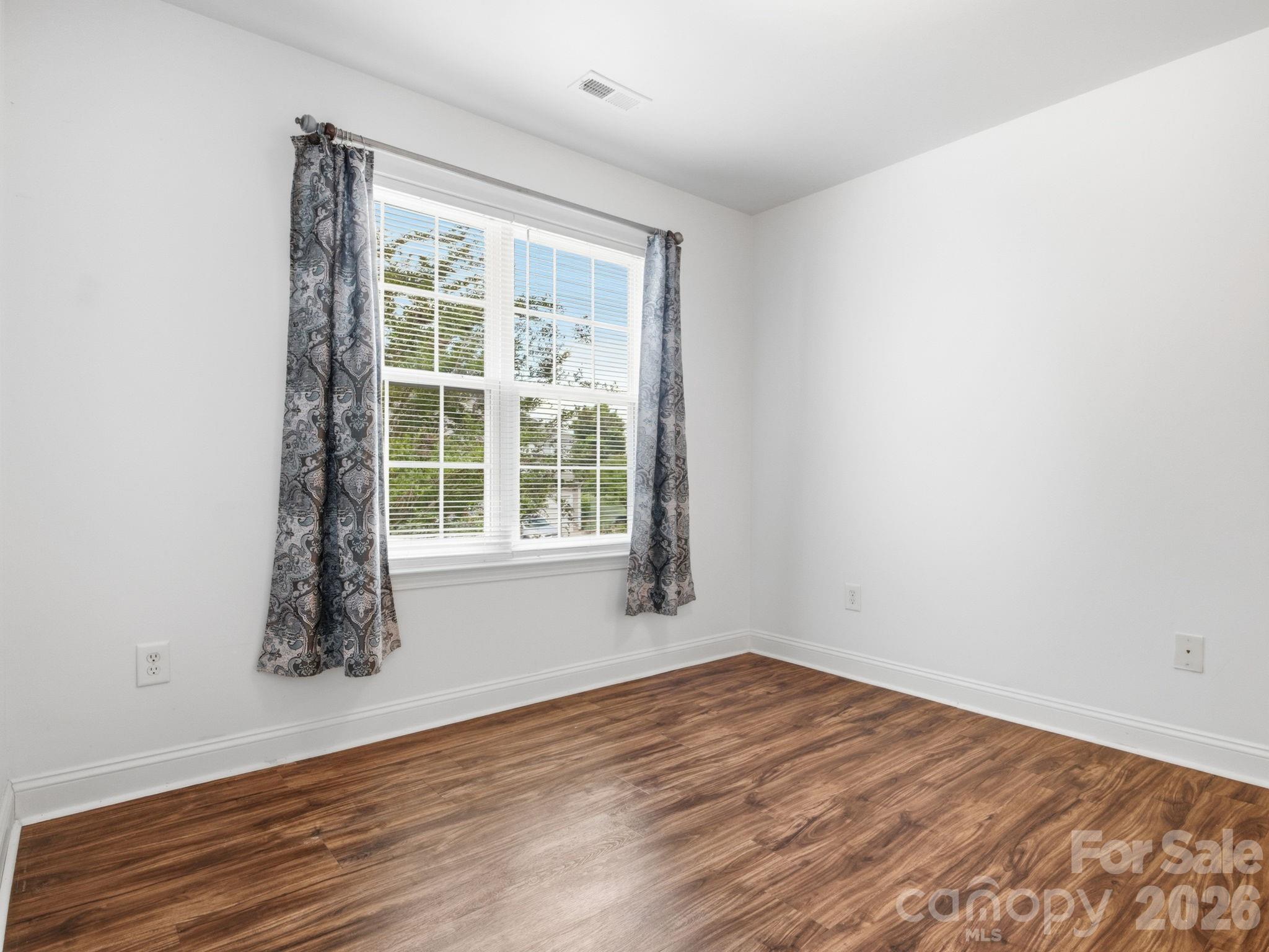921 Ashworth Drive Property Photo 13