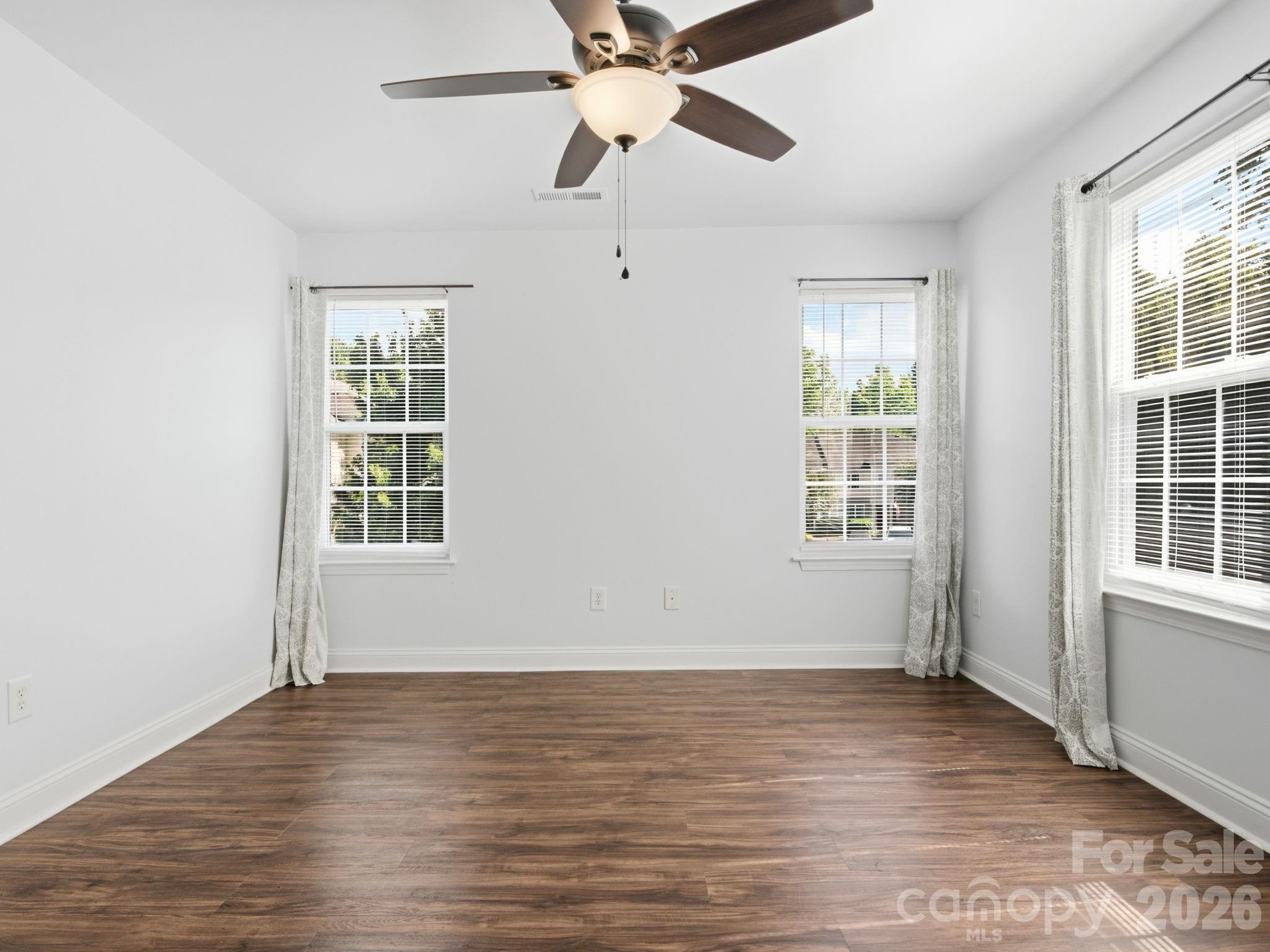 921 Ashworth Drive Property Photo 16