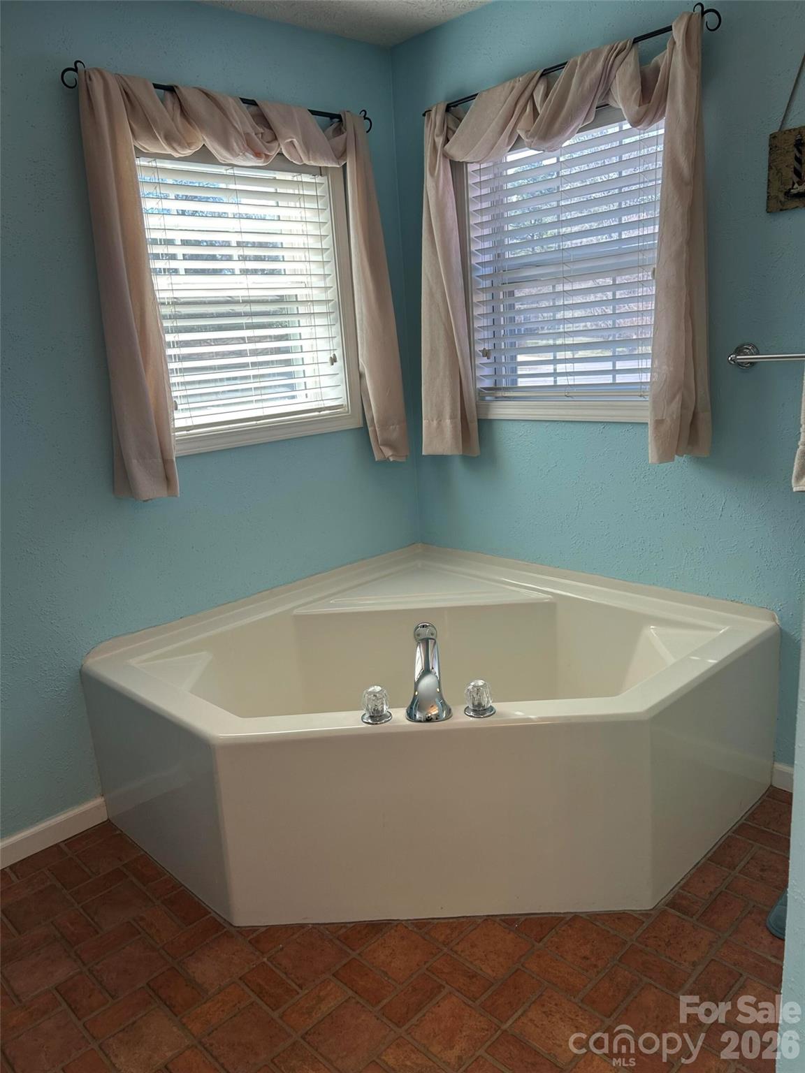 323 Swamp Fox Drive Property Photo 19