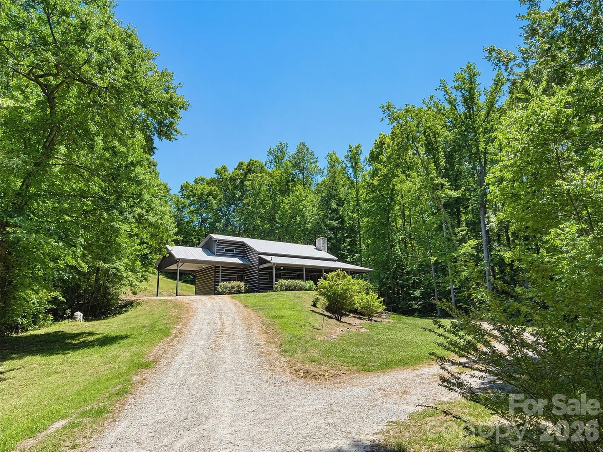 584 Clear Spring Trail 61 Property Photo 3