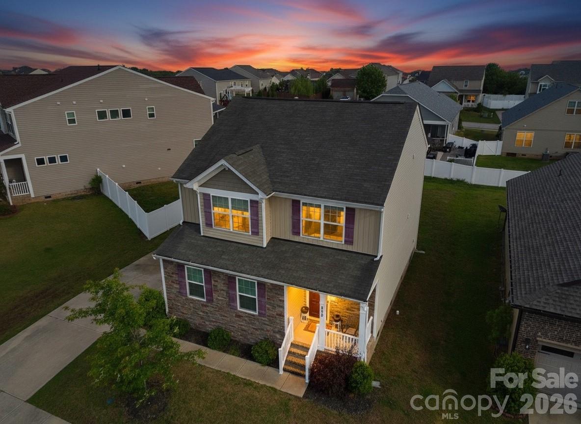 850 Windblown Place Property Photo 2