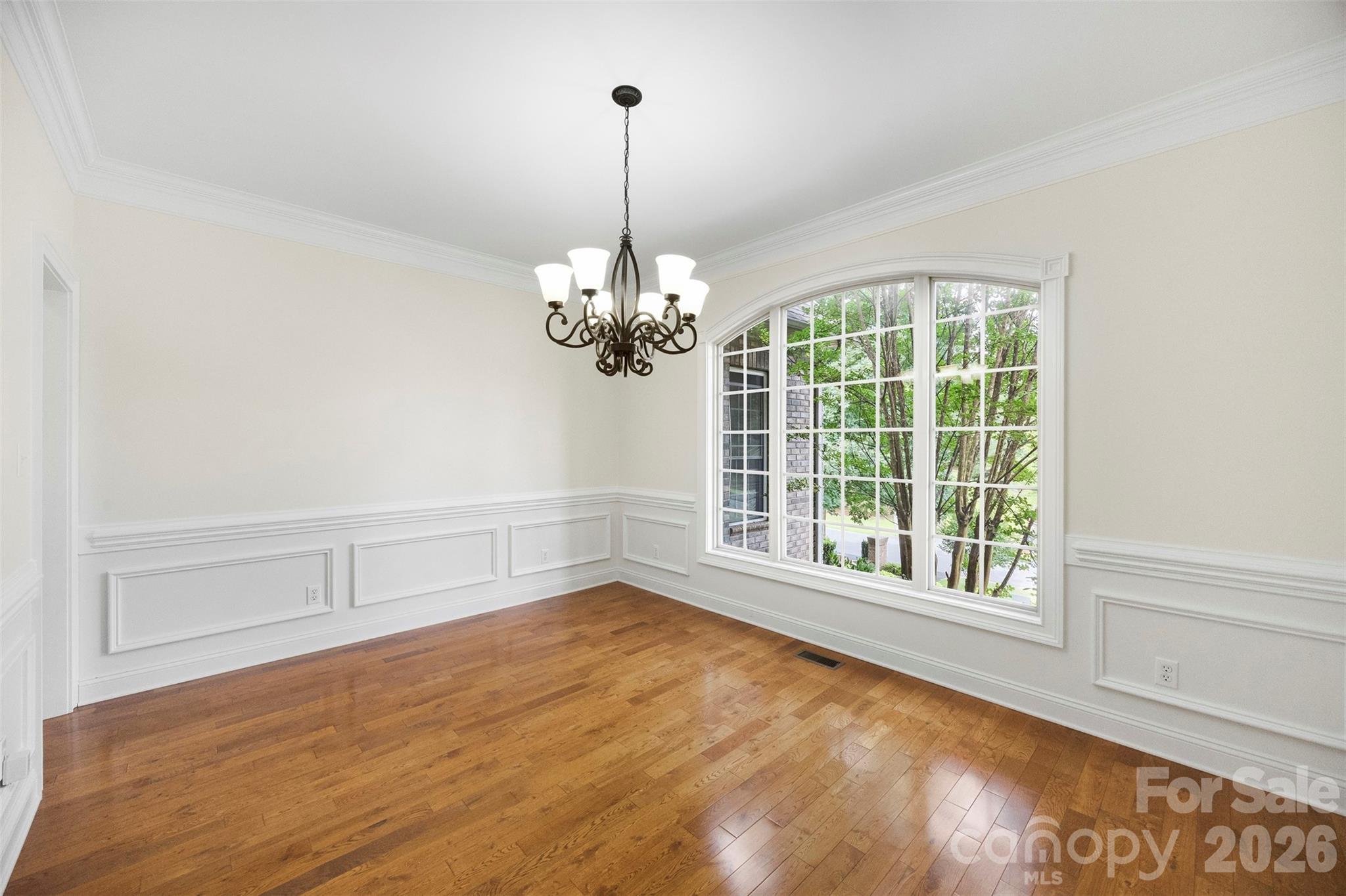 770 Cooks Cove Ridge Property Photo 9