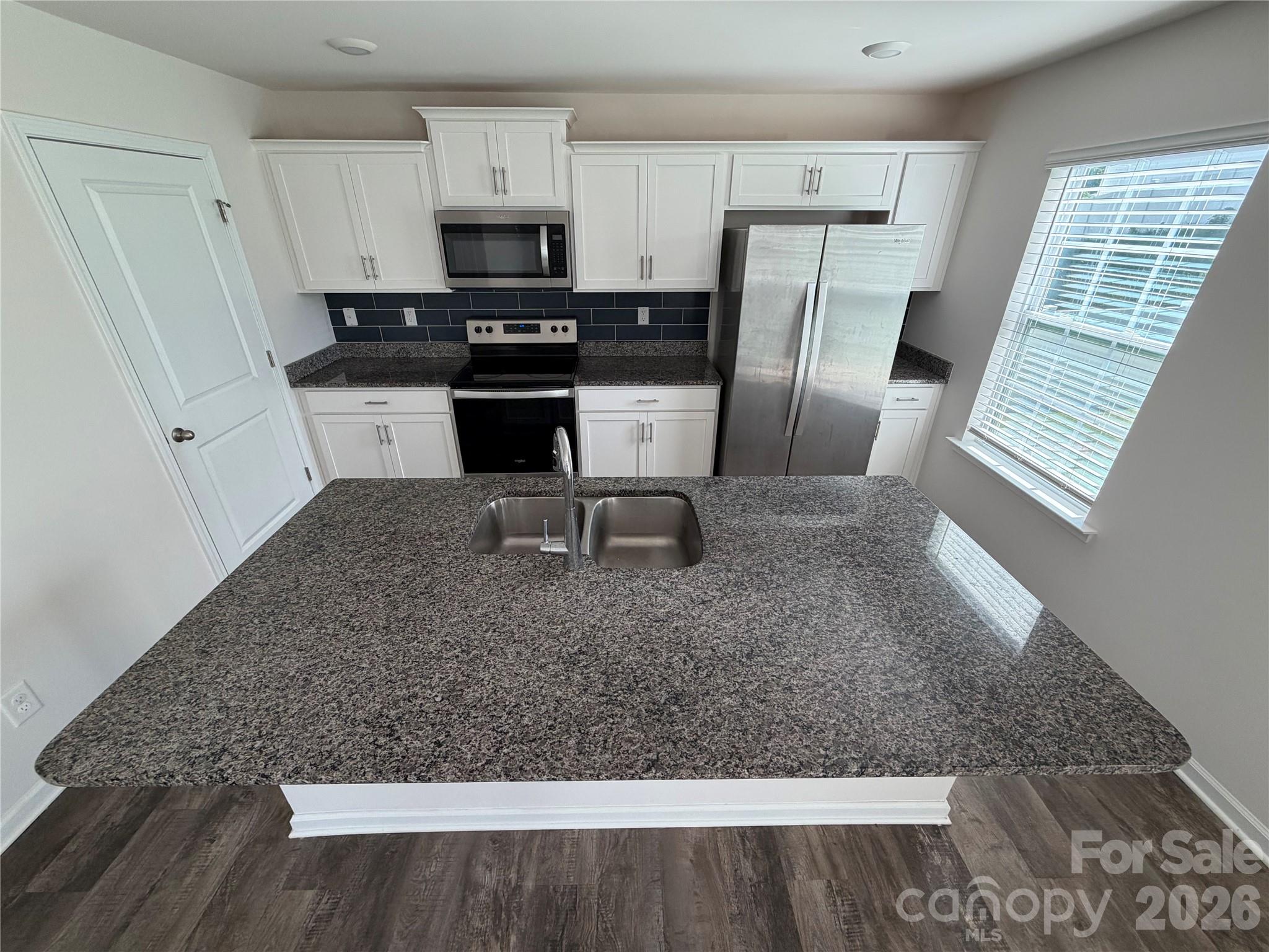 7868 Whispering Stream Drive Property Photo 7