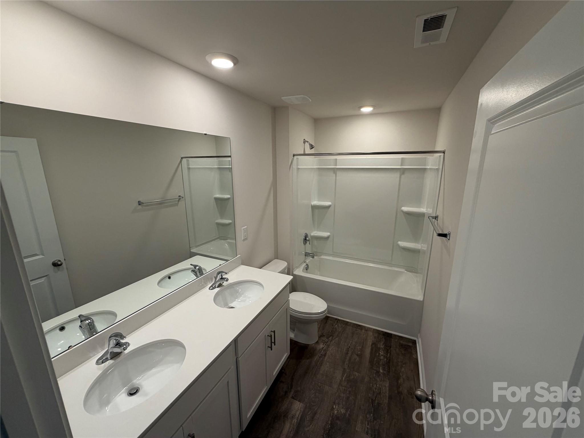 7868 Whispering Stream Drive Property Photo 11