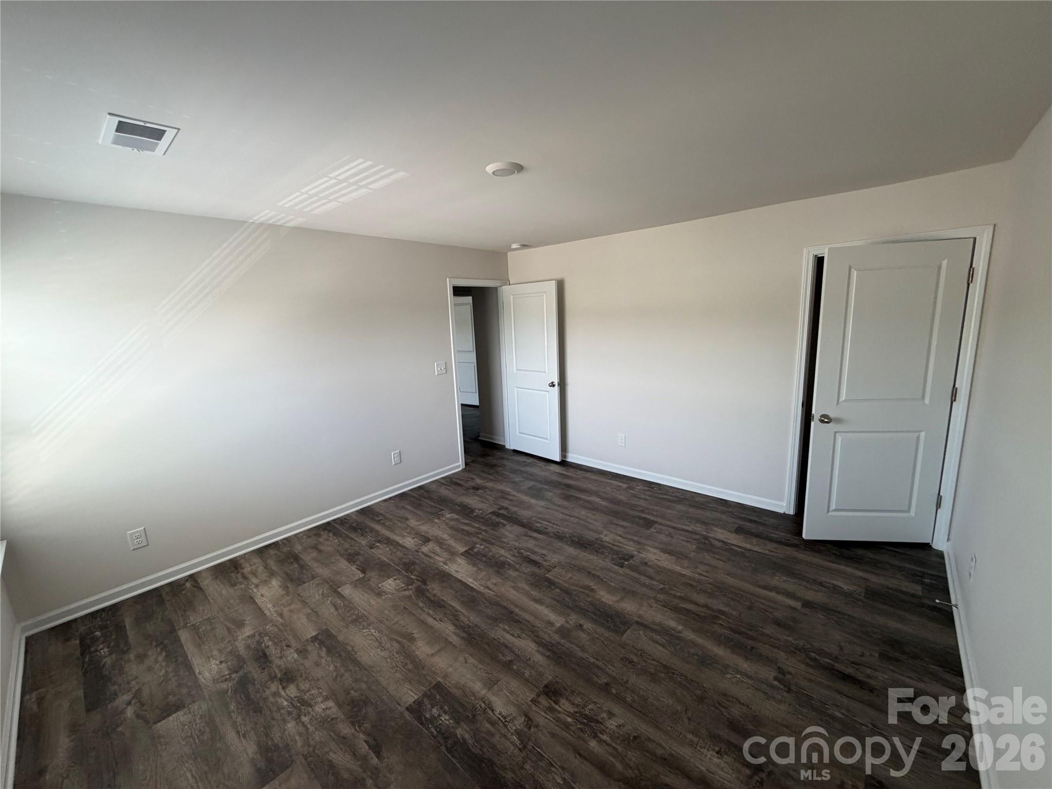 7868 Whispering Stream Drive Property Photo 18
