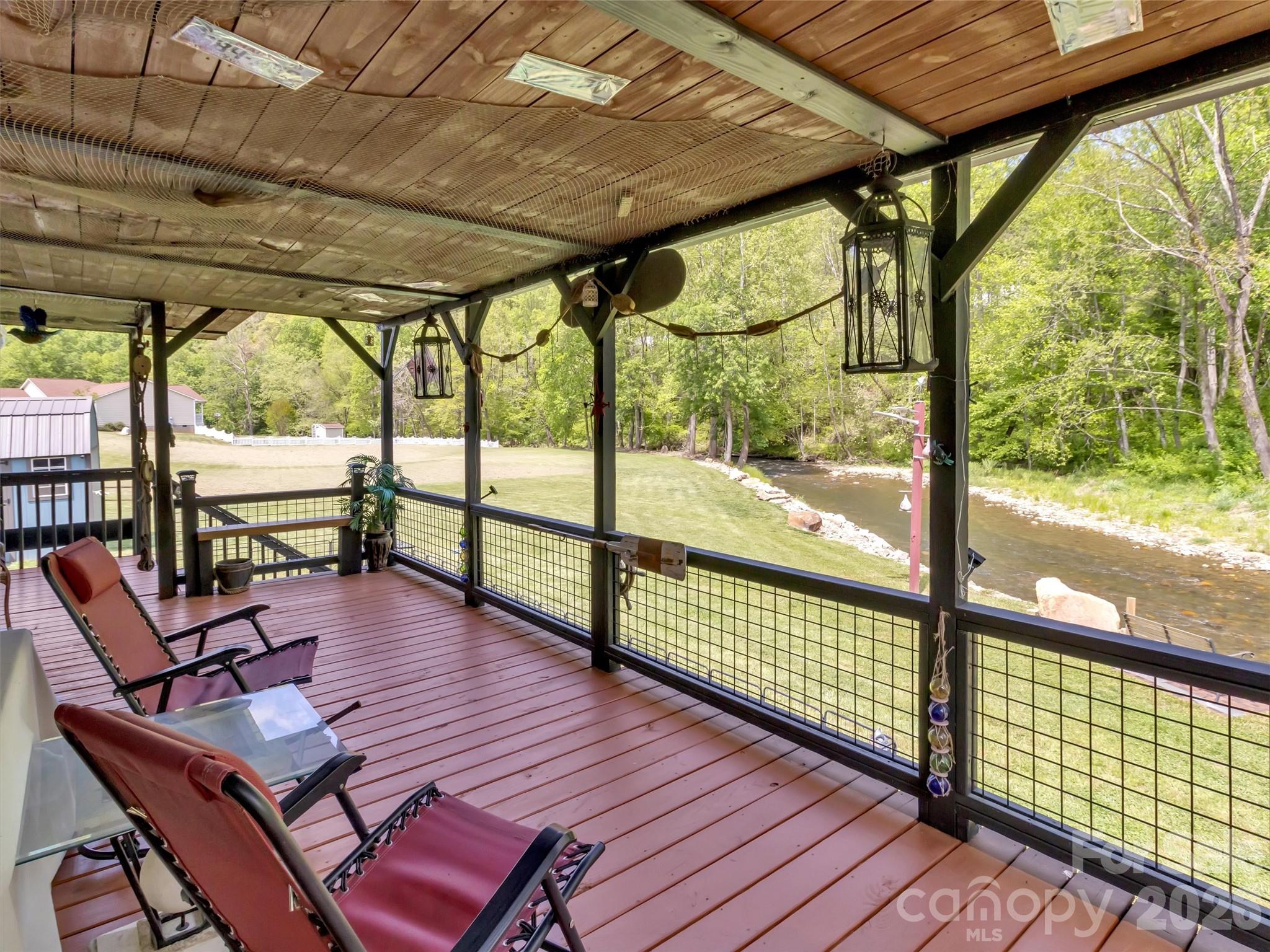 21 Swift Stream Lane Property Photo 28