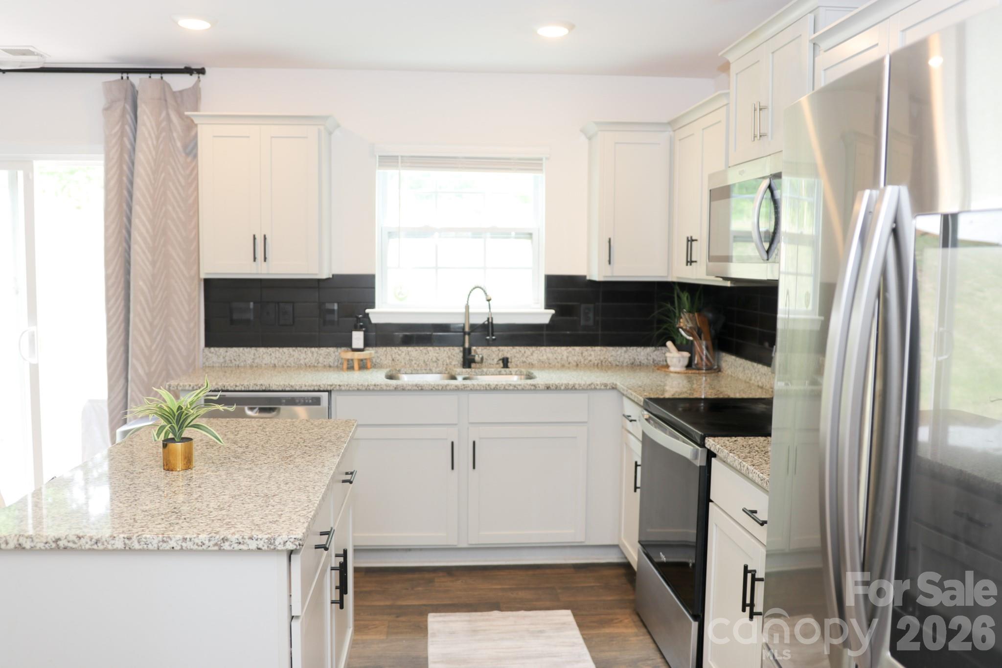 7121 Finnigan Road Property Photo 7