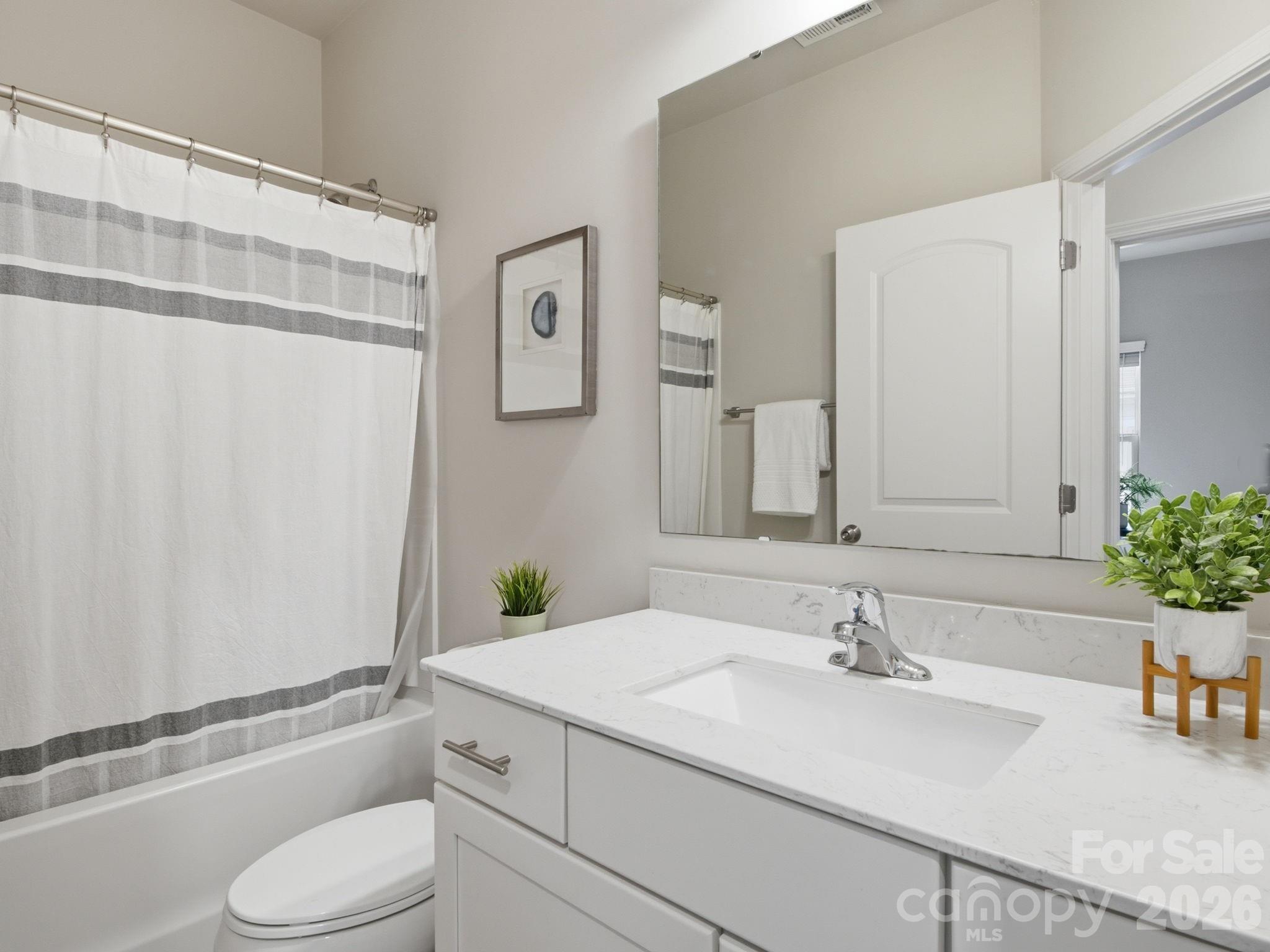 1038 Doveridge Street Property Photo 16