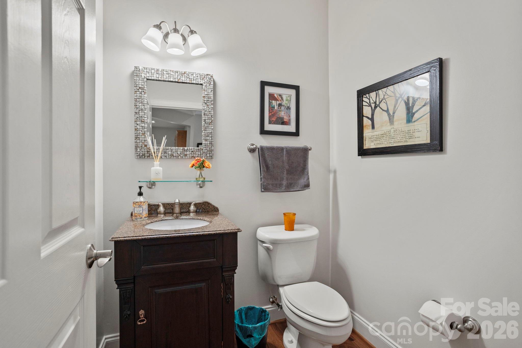 547 Pinnacle Peak Lane Property Photo 8