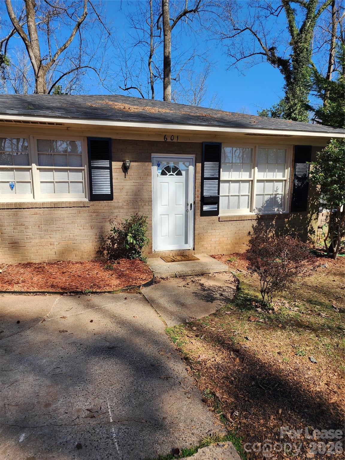 601 Camrose Drive Property Photo 1
