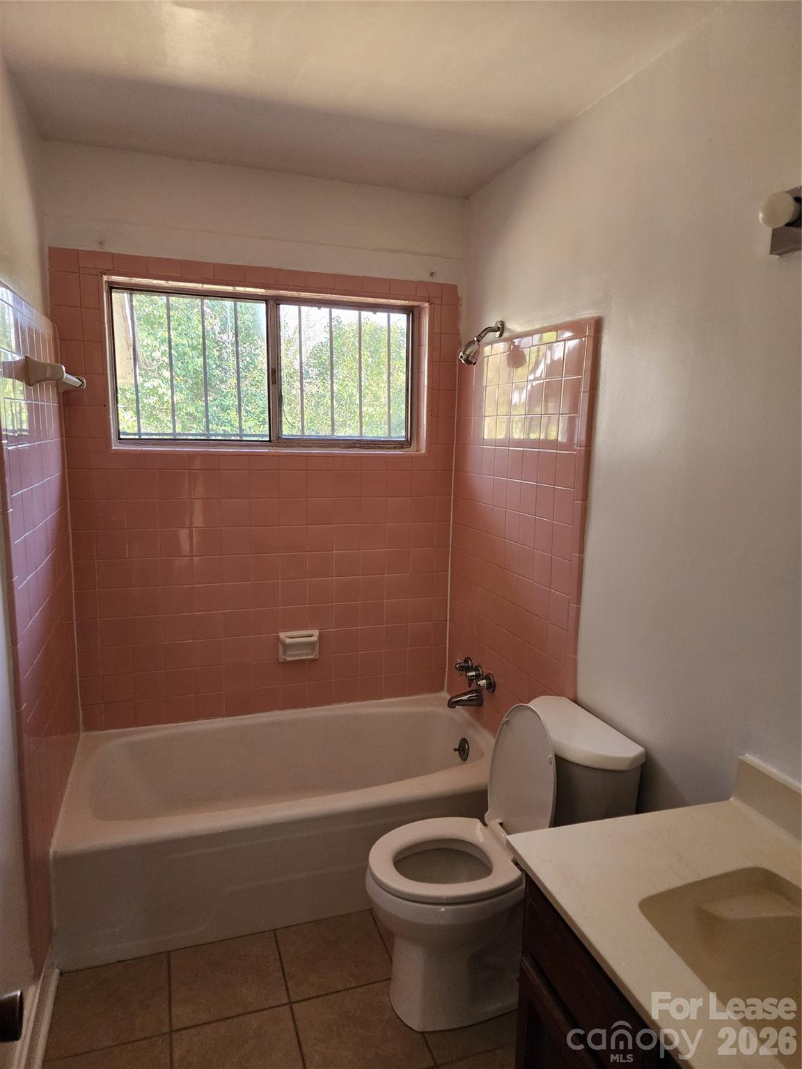 601 Camrose Drive Property Photo 9