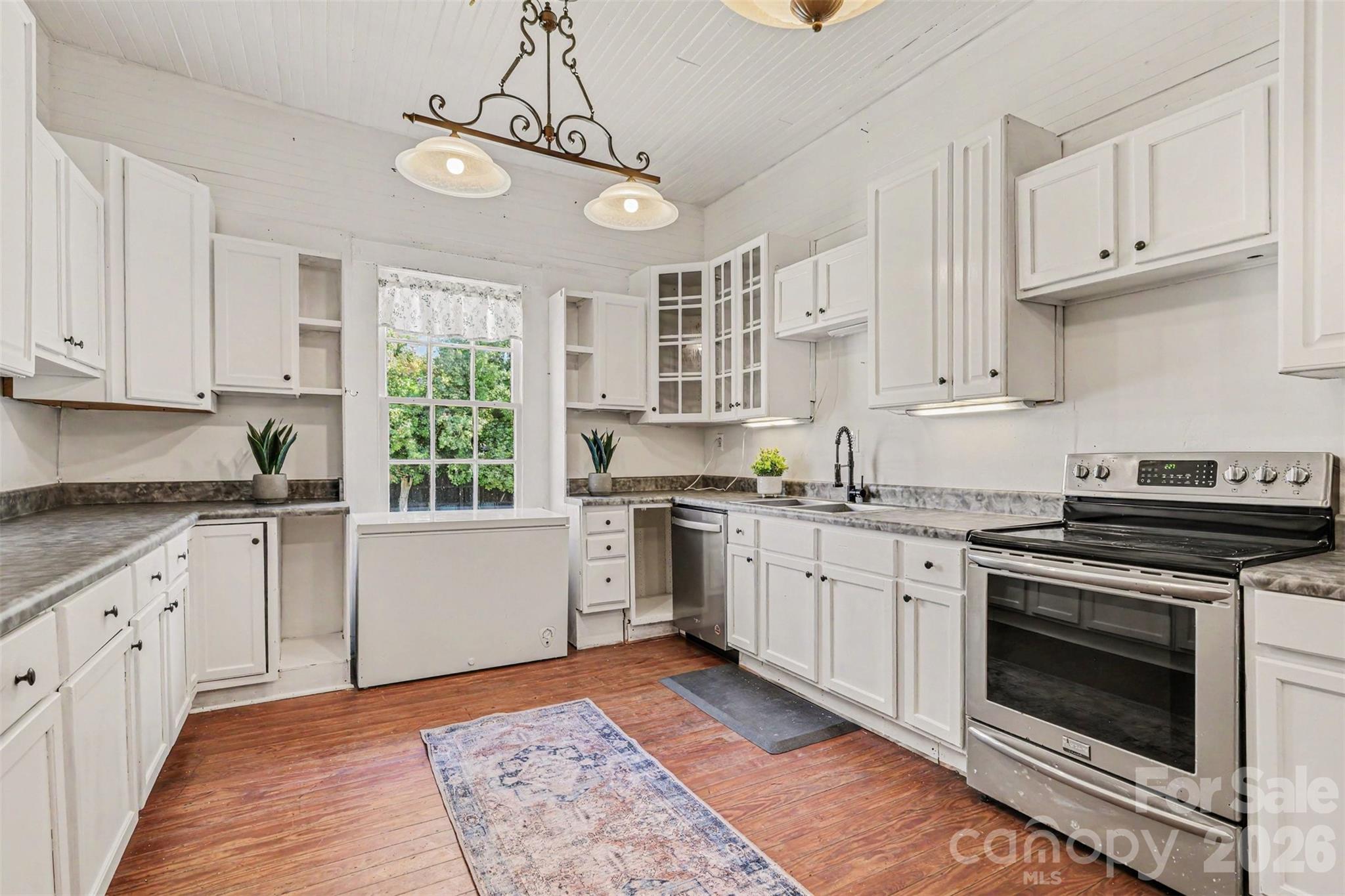 107 Hinton Street Property Photo 12