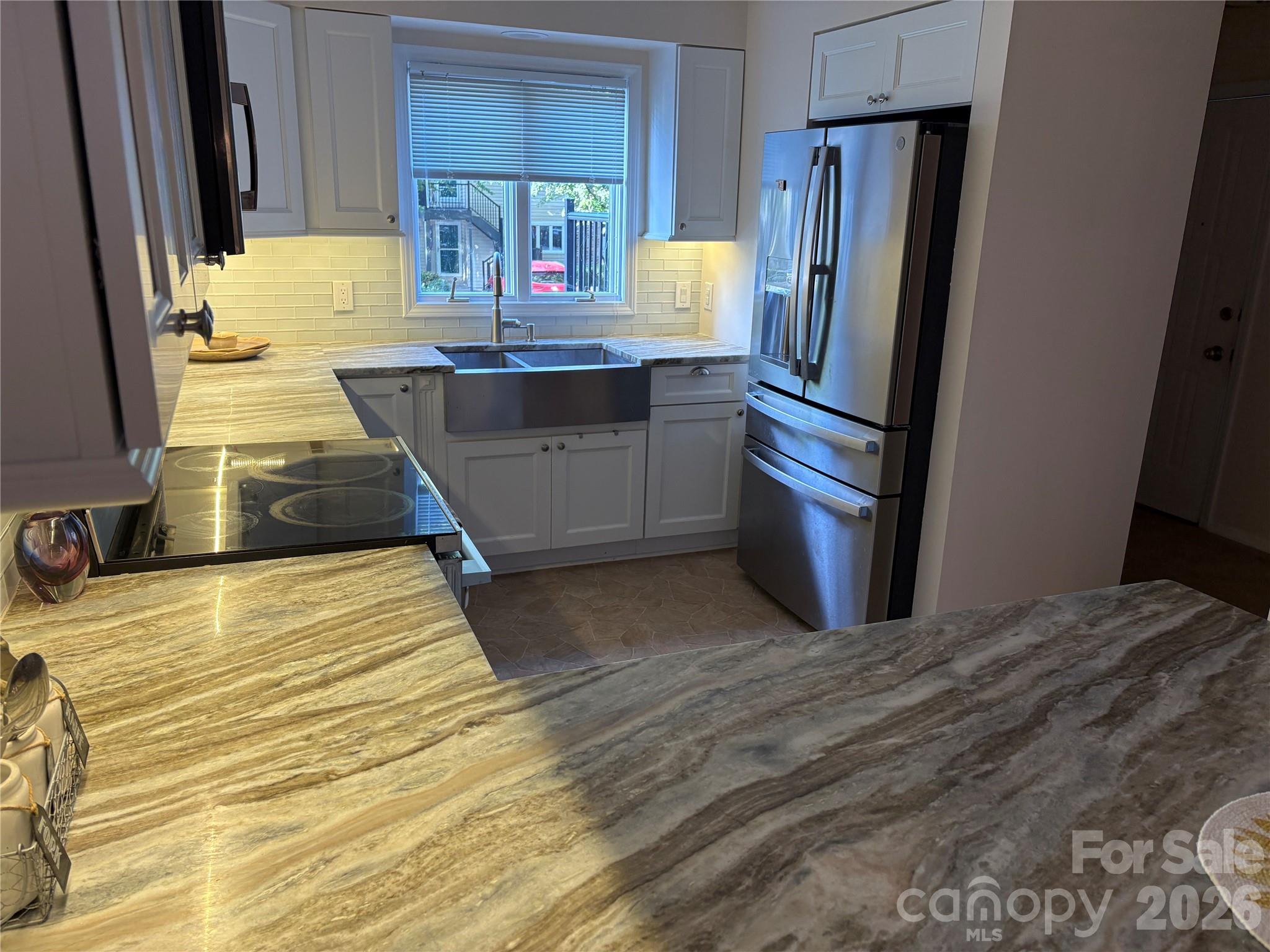 610 Britton Creek Drive Property Photo 1