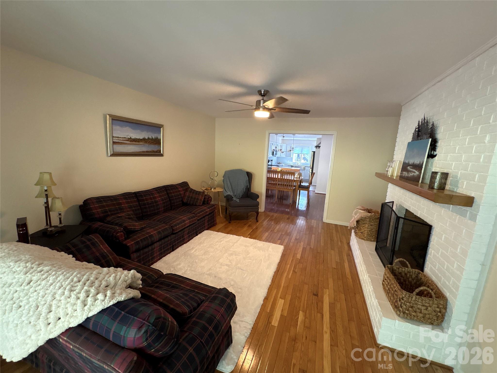 610 Britton Creek Drive Property Photo 8