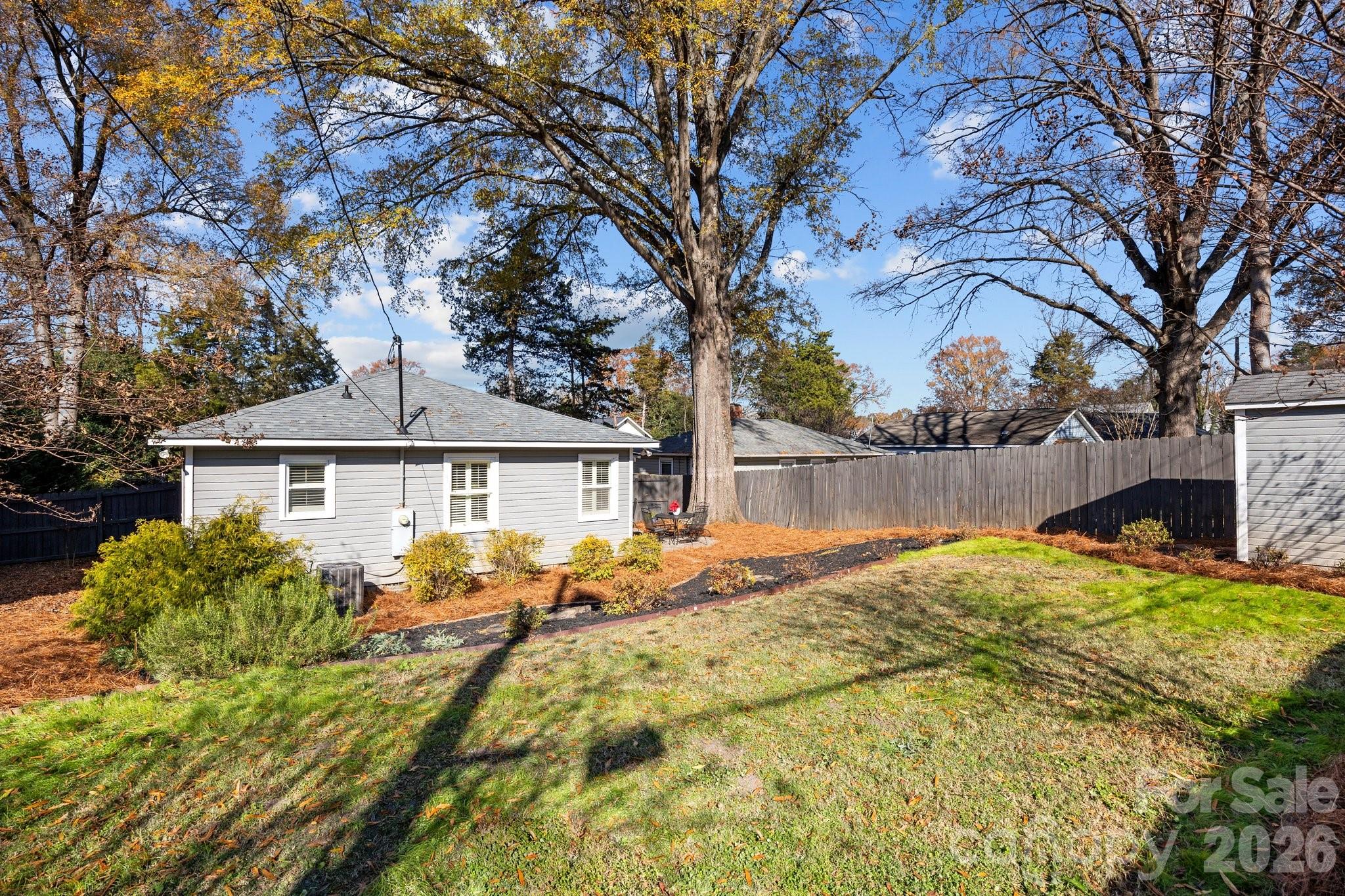 106 N Turner Avenue Property Photo 8