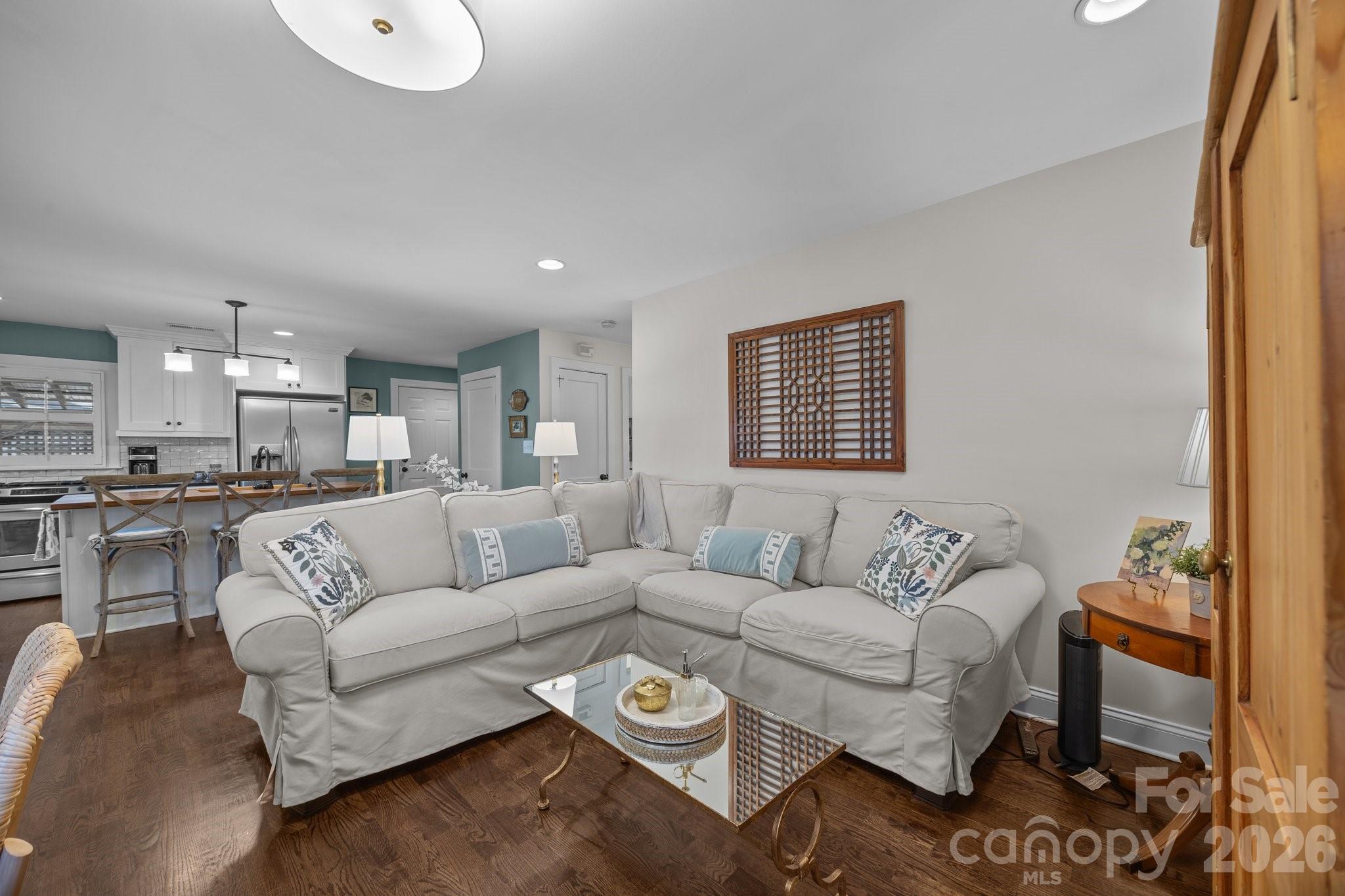 106 N Turner Avenue Property Photo 12