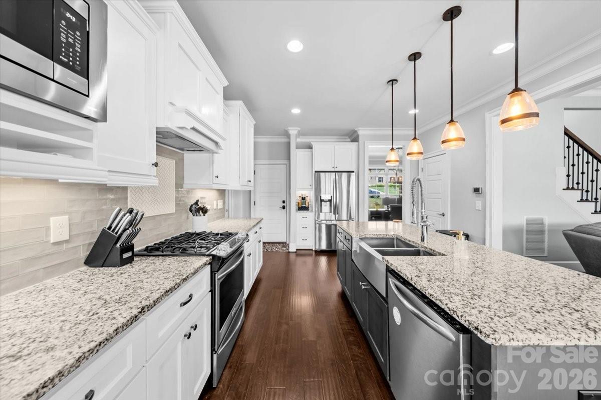 7105 Rae Farms Way 10 Property Photo 15